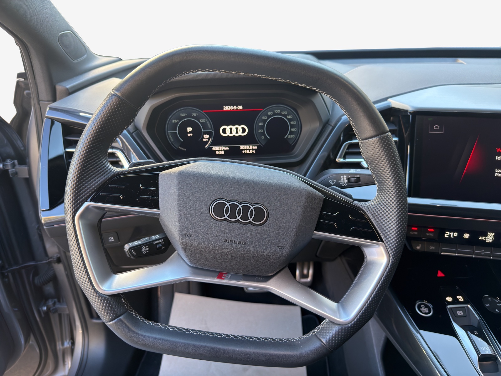 AUDI Q4 Sportback e-tron 50 quattro-image-9