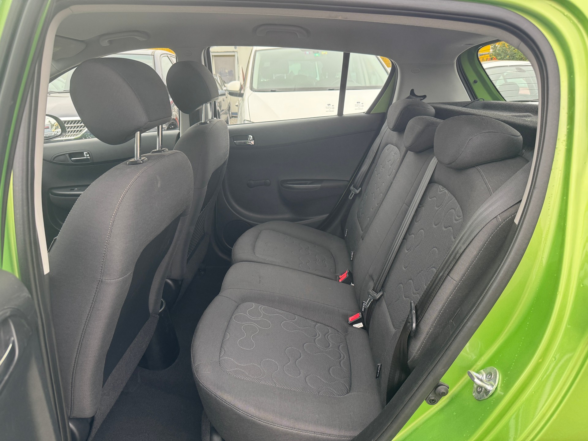 HYUNDAI i20 1.4 Style Automatic-image-9