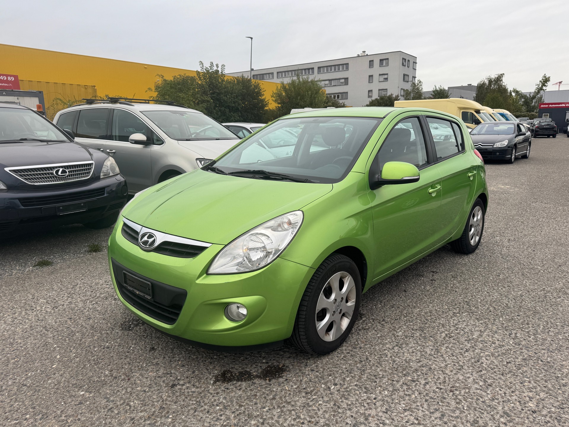 HYUNDAI i20 1.4 Style Automatic-image-2