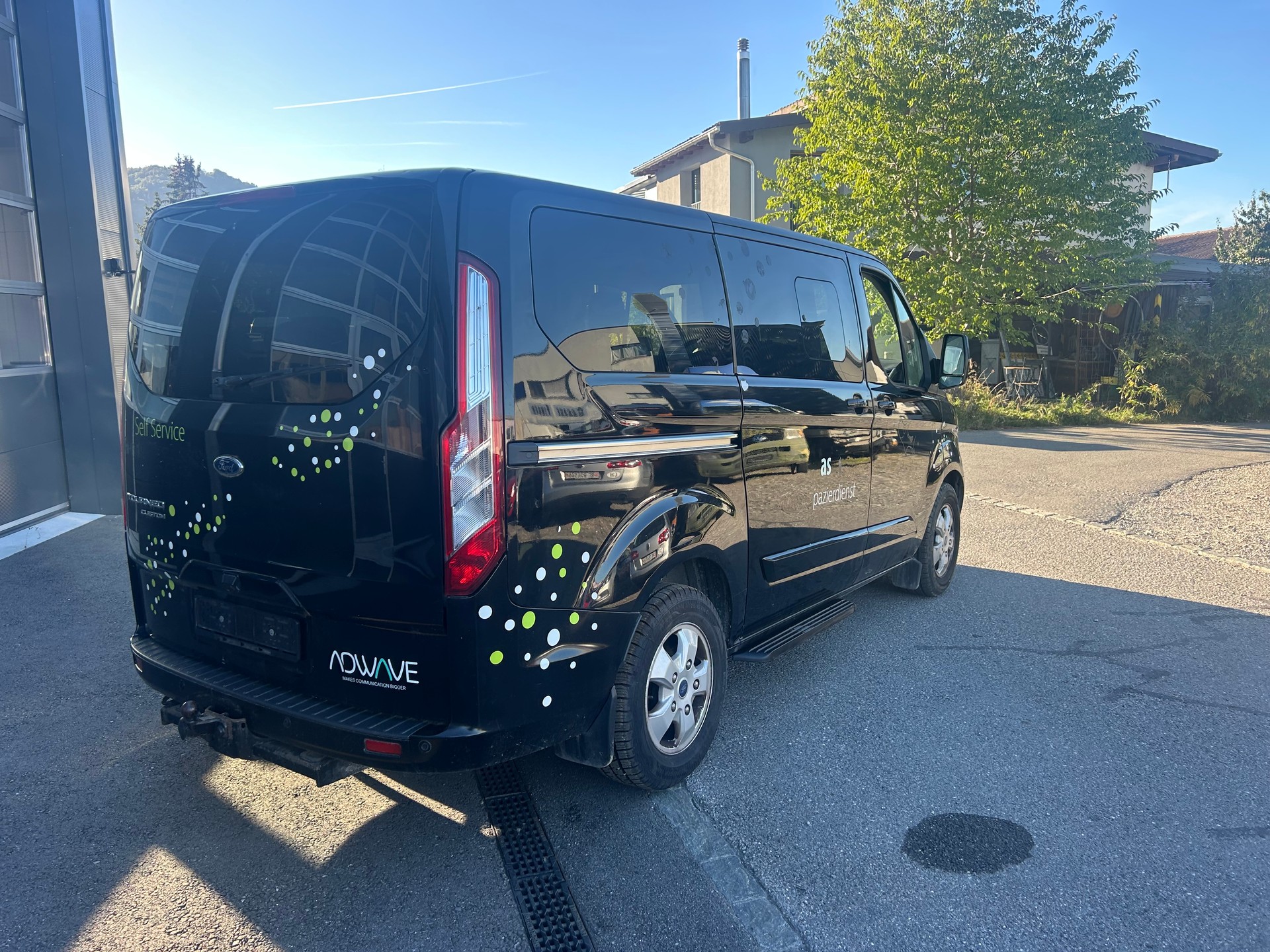 FORD Tourneo Custom 310 L1H1 Titanium SelectShift A-image-3