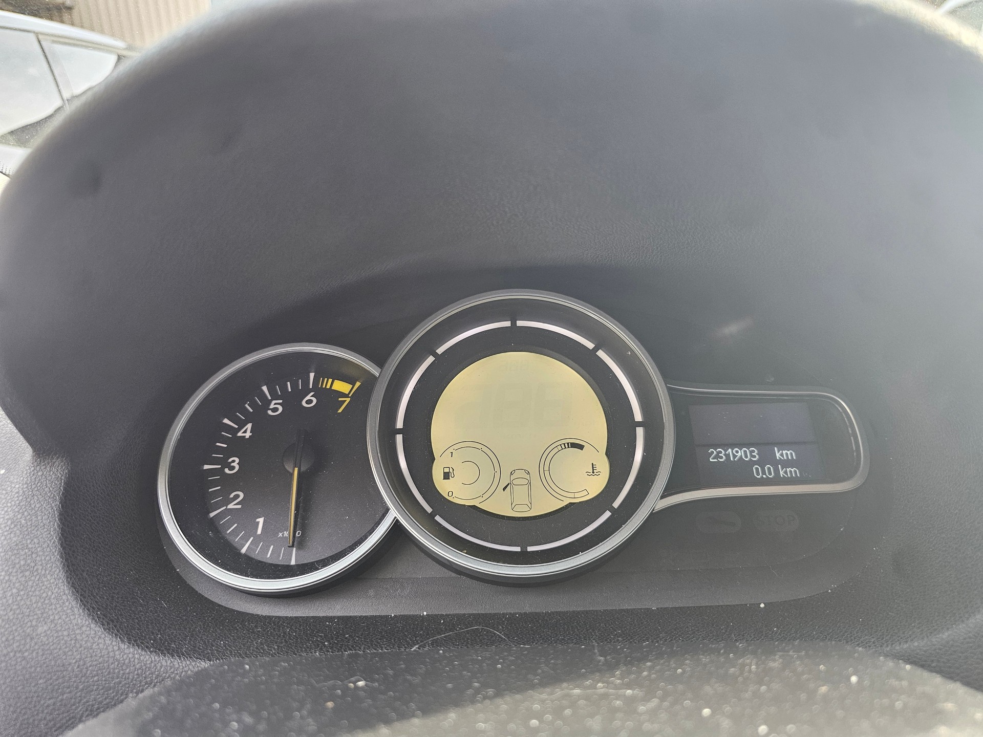 RENAULT Mégane 1.6 16V Expression-image-6