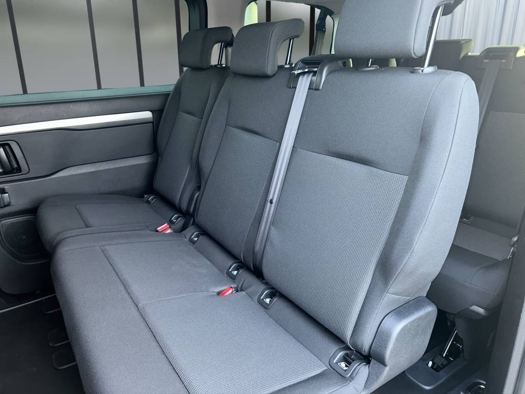 PEUGEOT Traveller 2.0 BlueHDi Business Standard EAT8-image-8