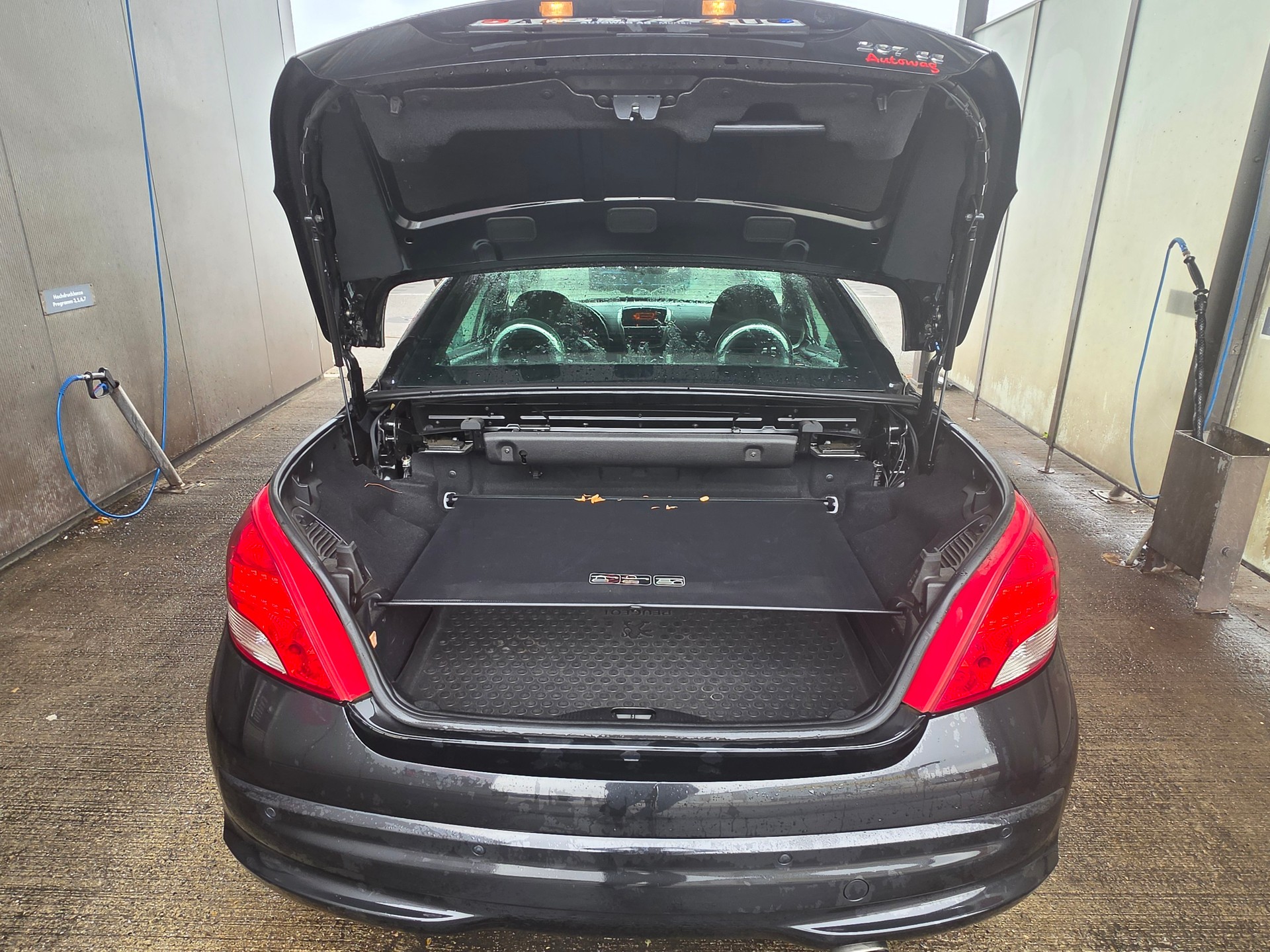 PEUGEOT 207 CC 1.6 16V Allure-image-6