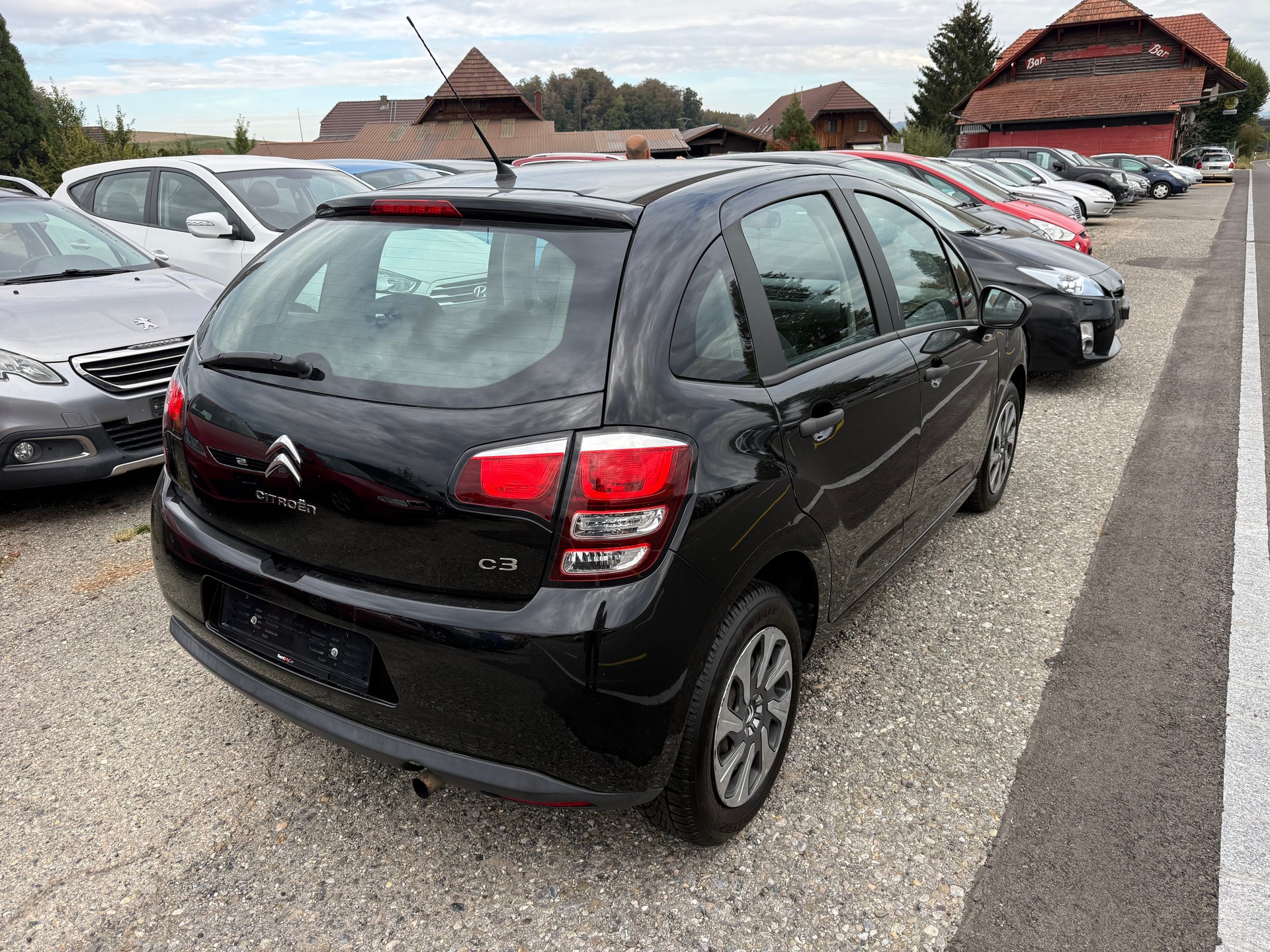 CITROEN C3 1.0i Attraction-image-4
