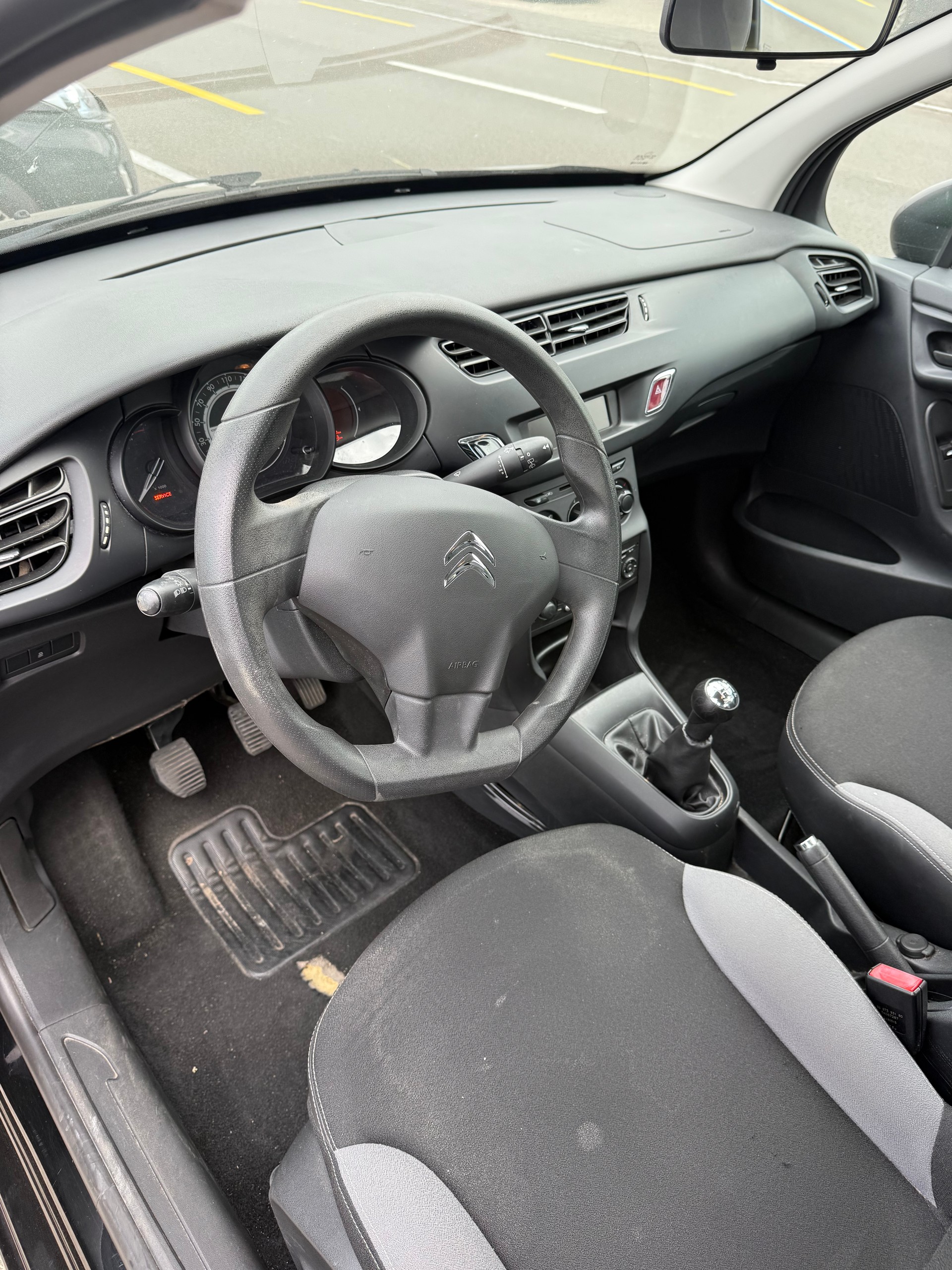 CITROEN C3 1.0i Attraction-image-5