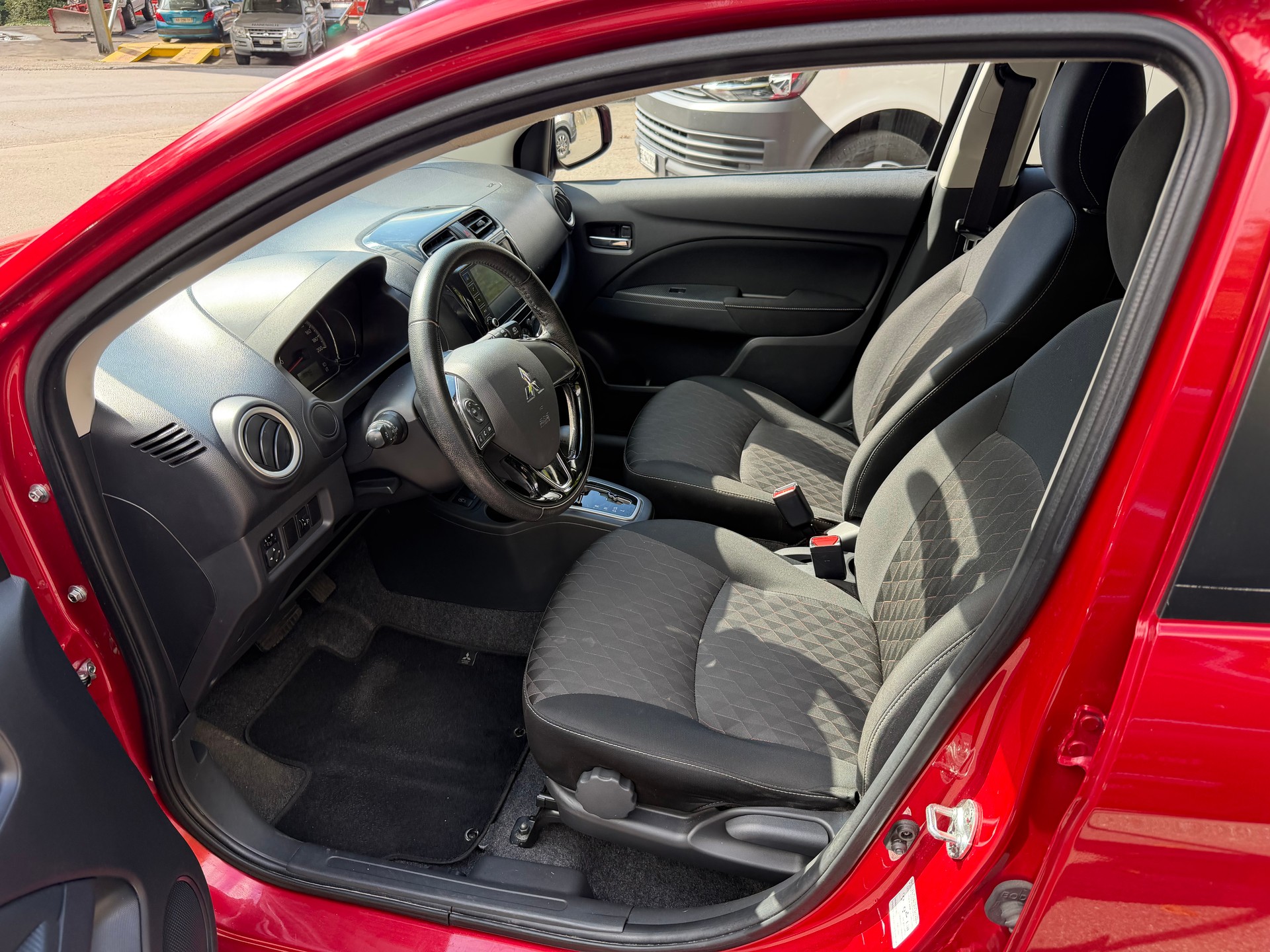 MITSUBISHI Space Star 1.2 CVT Inform-image-4