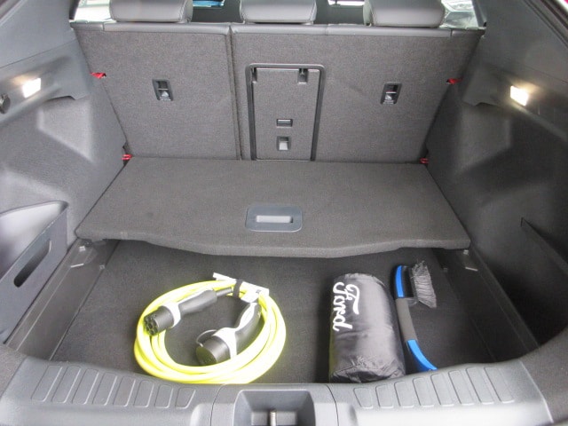 FORD Capri Extended Range Premium AWD-image-15