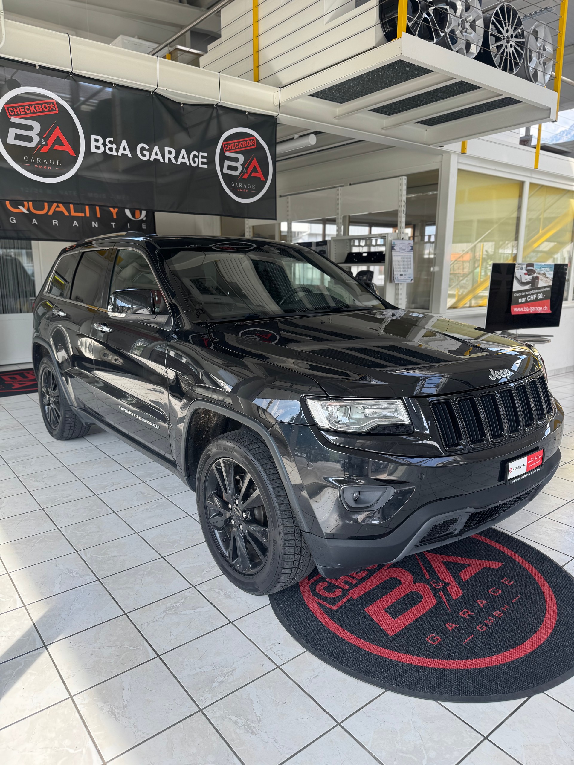 JEEP Grand Cherokee 3.0 CRD Limited Automatic-image-2