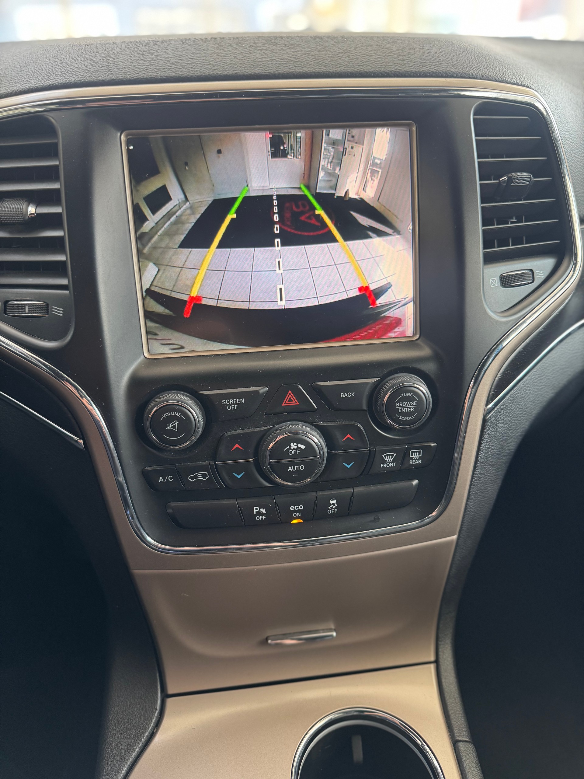 JEEP Grand Cherokee 3.0 CRD Limited Automatic-image-11