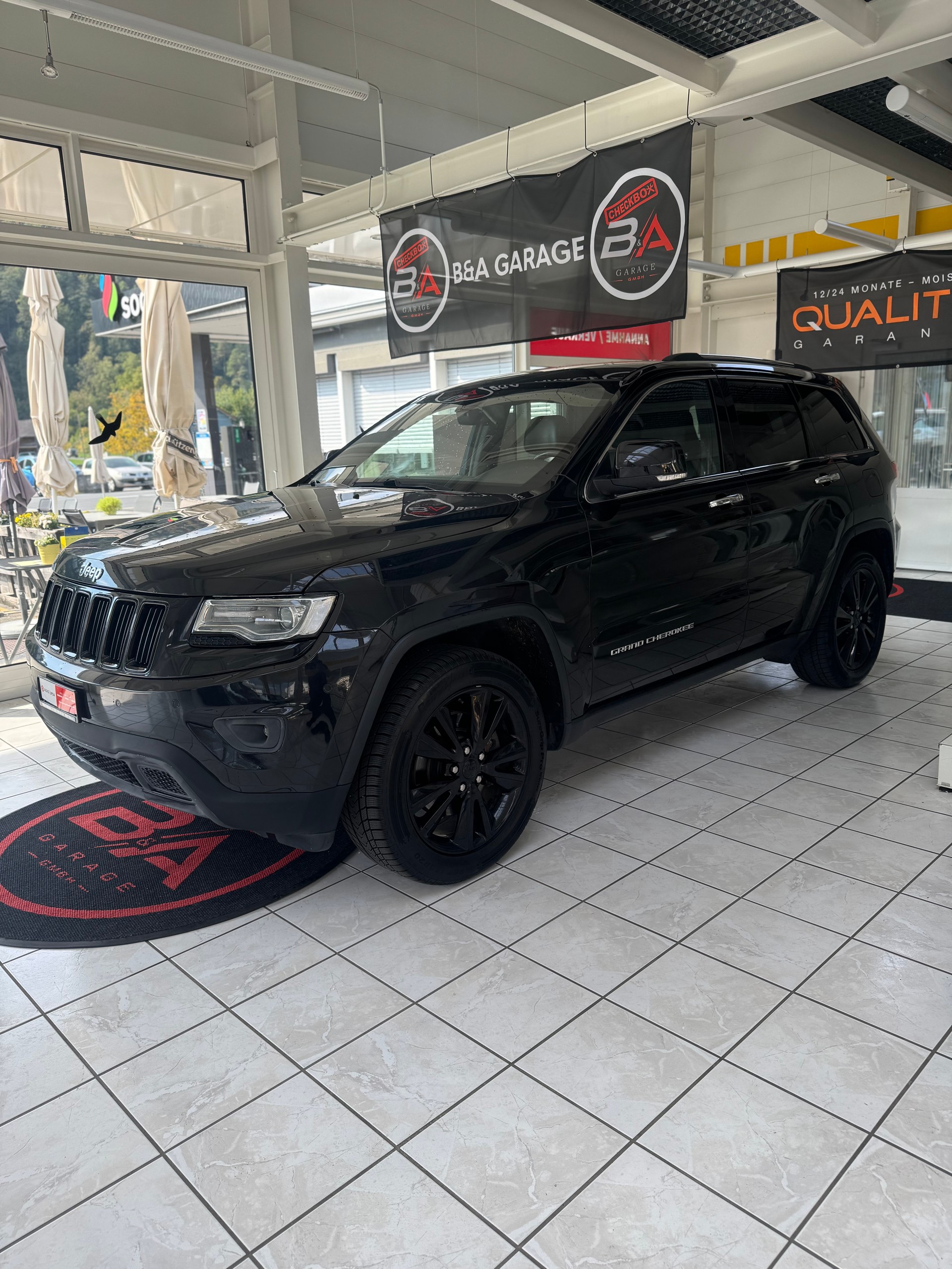 JEEP Grand Cherokee 3.0 CRD Limited Automatic-image-1