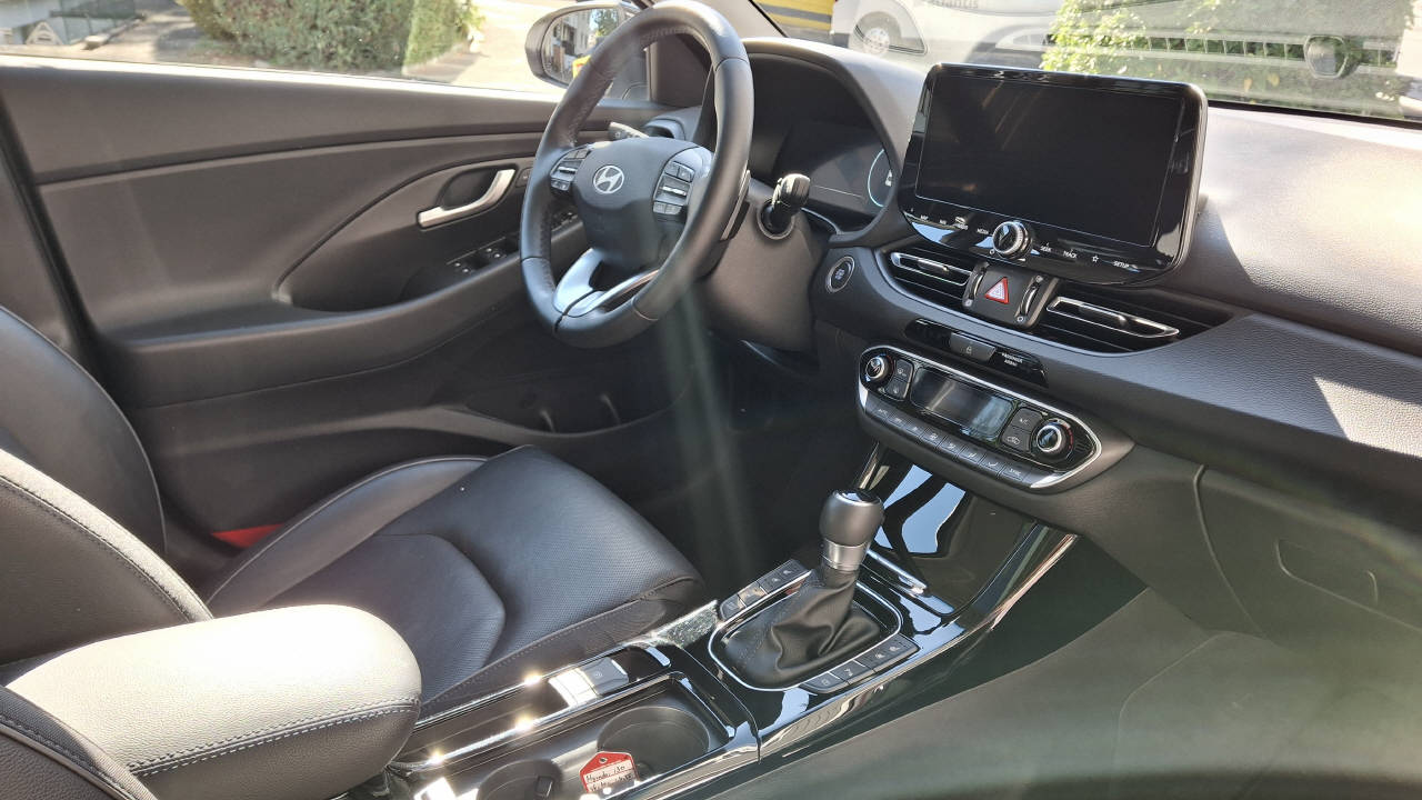 HYUNDAI i30 1.5 T-GDi Vertex-image-5