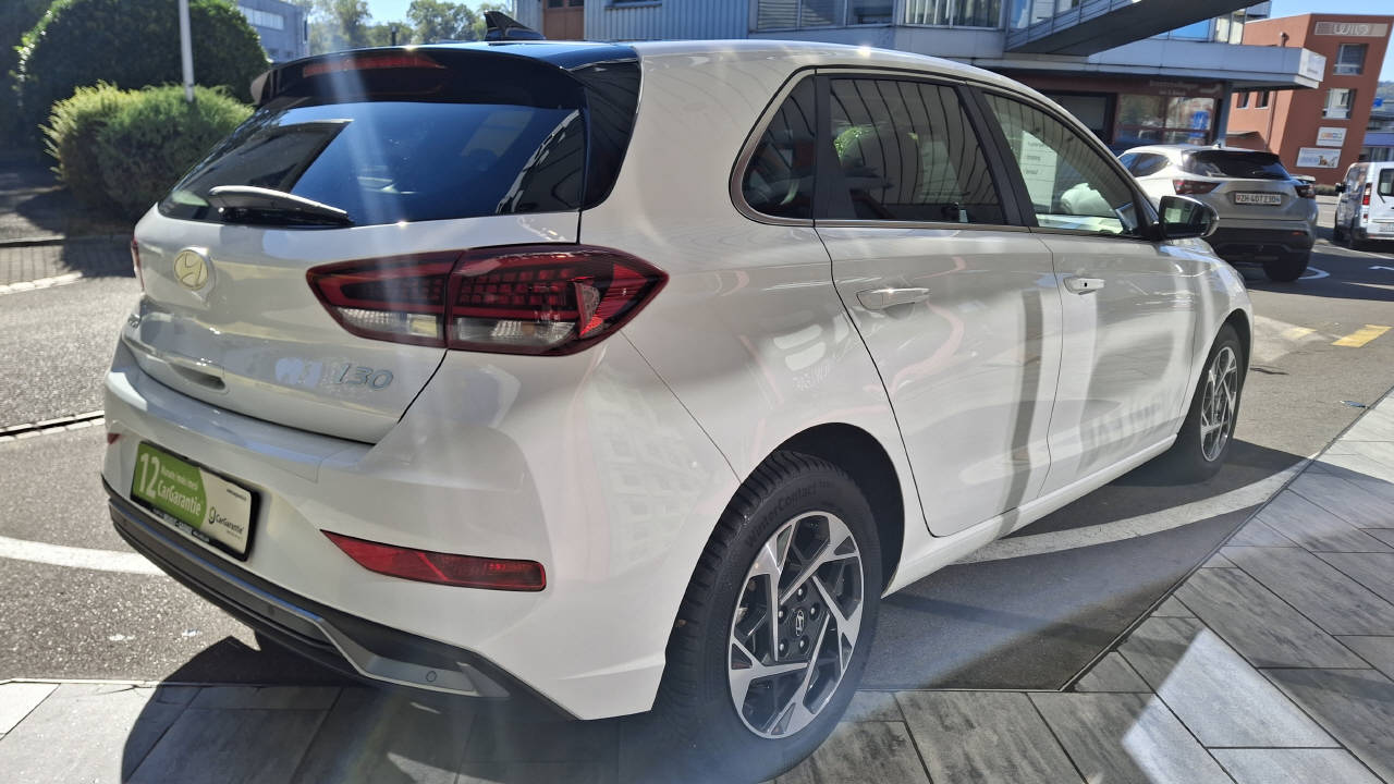 HYUNDAI i30 1.5 T-GDi Vertex-image-3