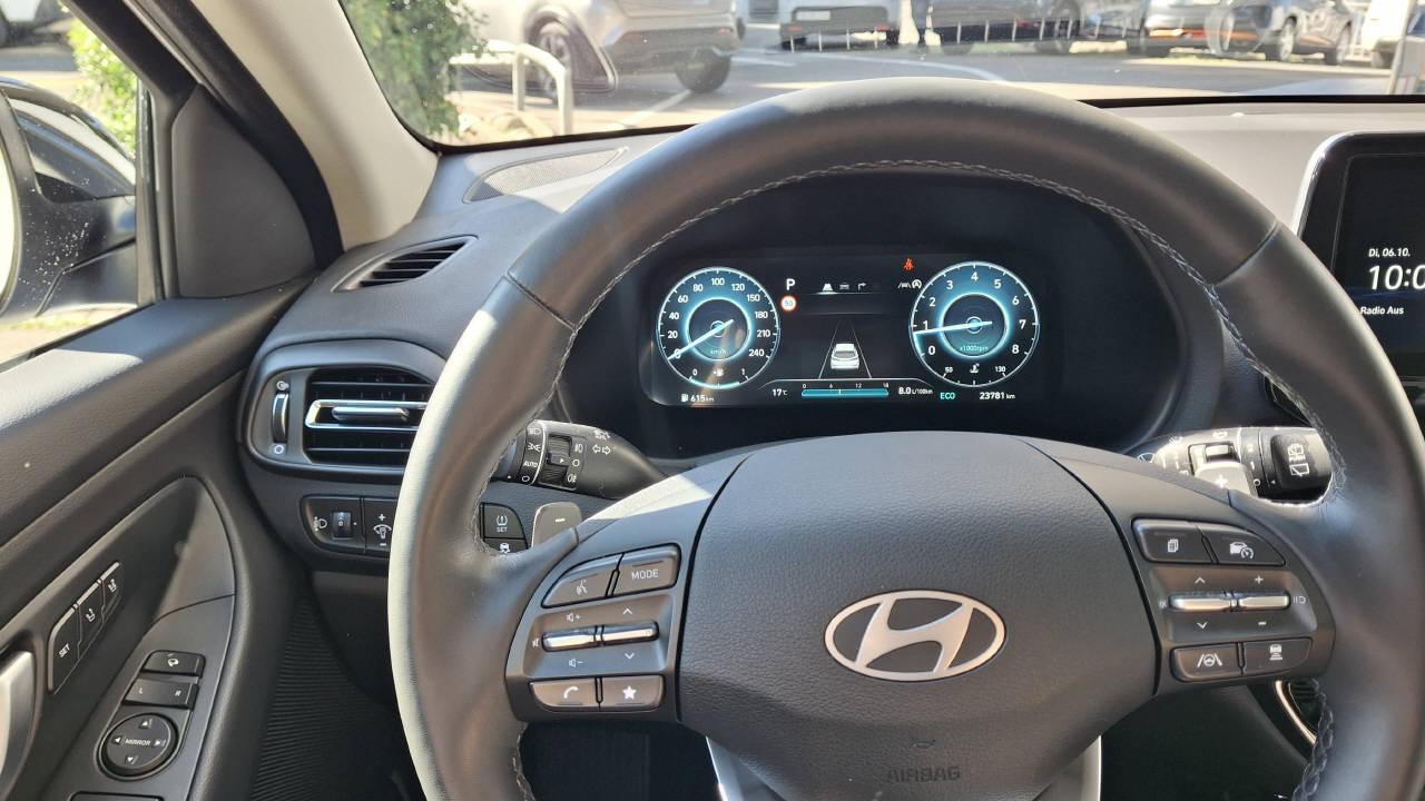 HYUNDAI i30 1.5 T-GDi Vertex-image-10