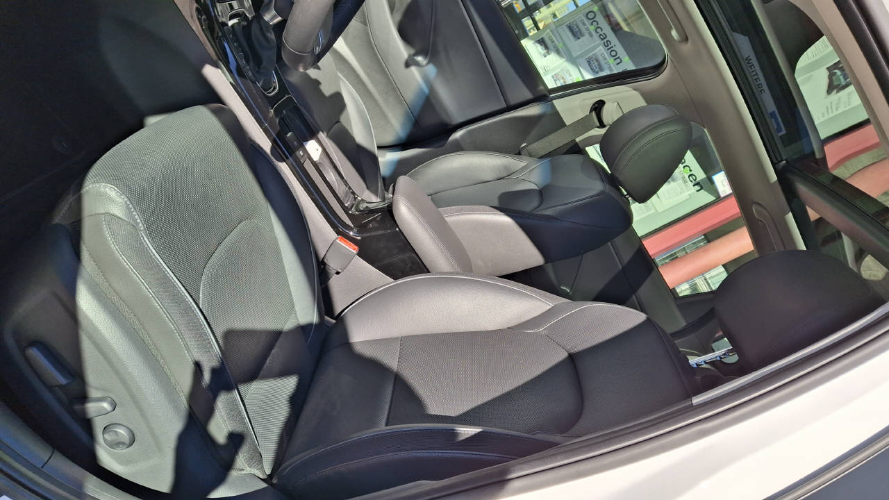 HYUNDAI i30 1.5 T-GDi Vertex-image-9