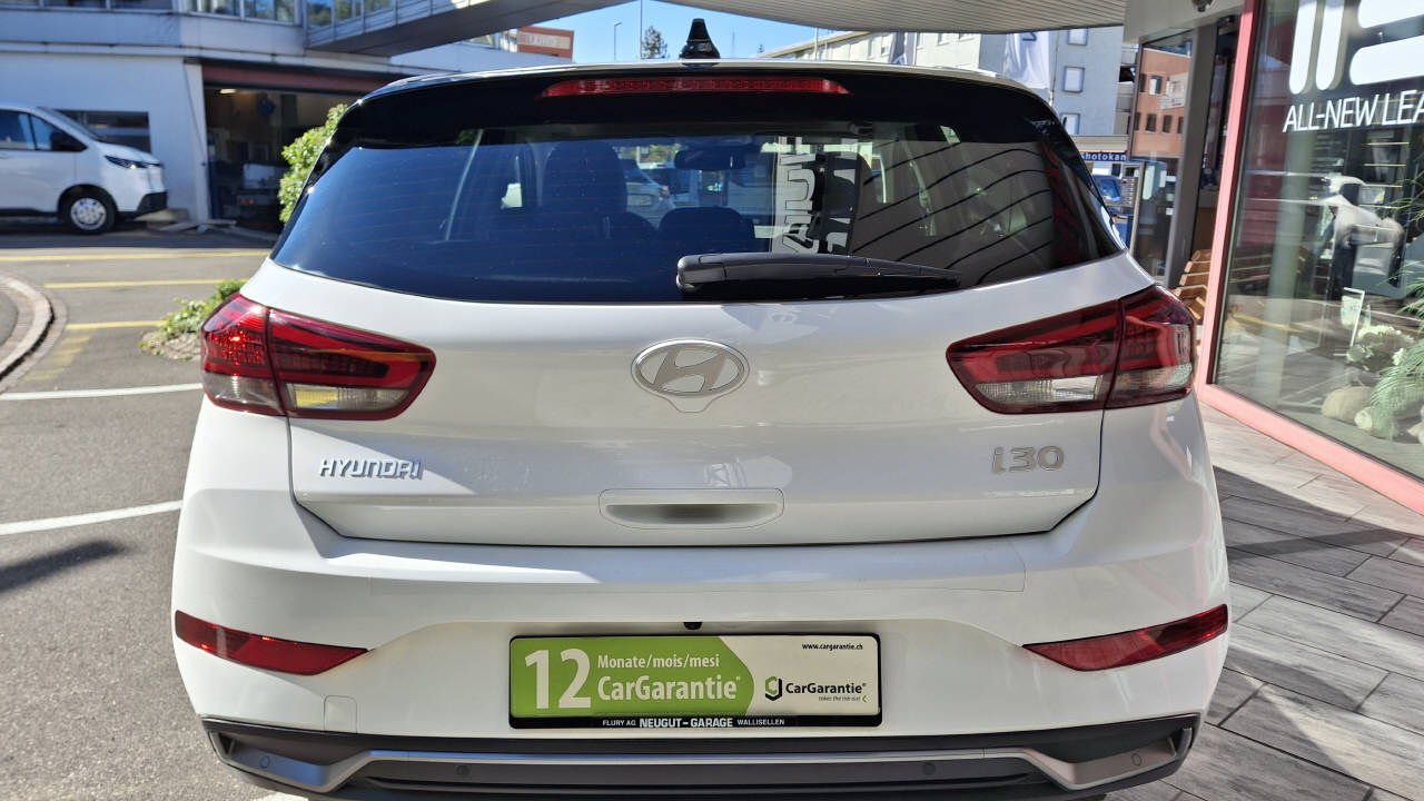 HYUNDAI i30 1.5 T-GDi Vertex-image-4