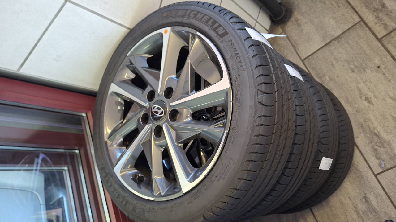 HYUNDAI i30 1.5 T-GDi Vertex-image-15