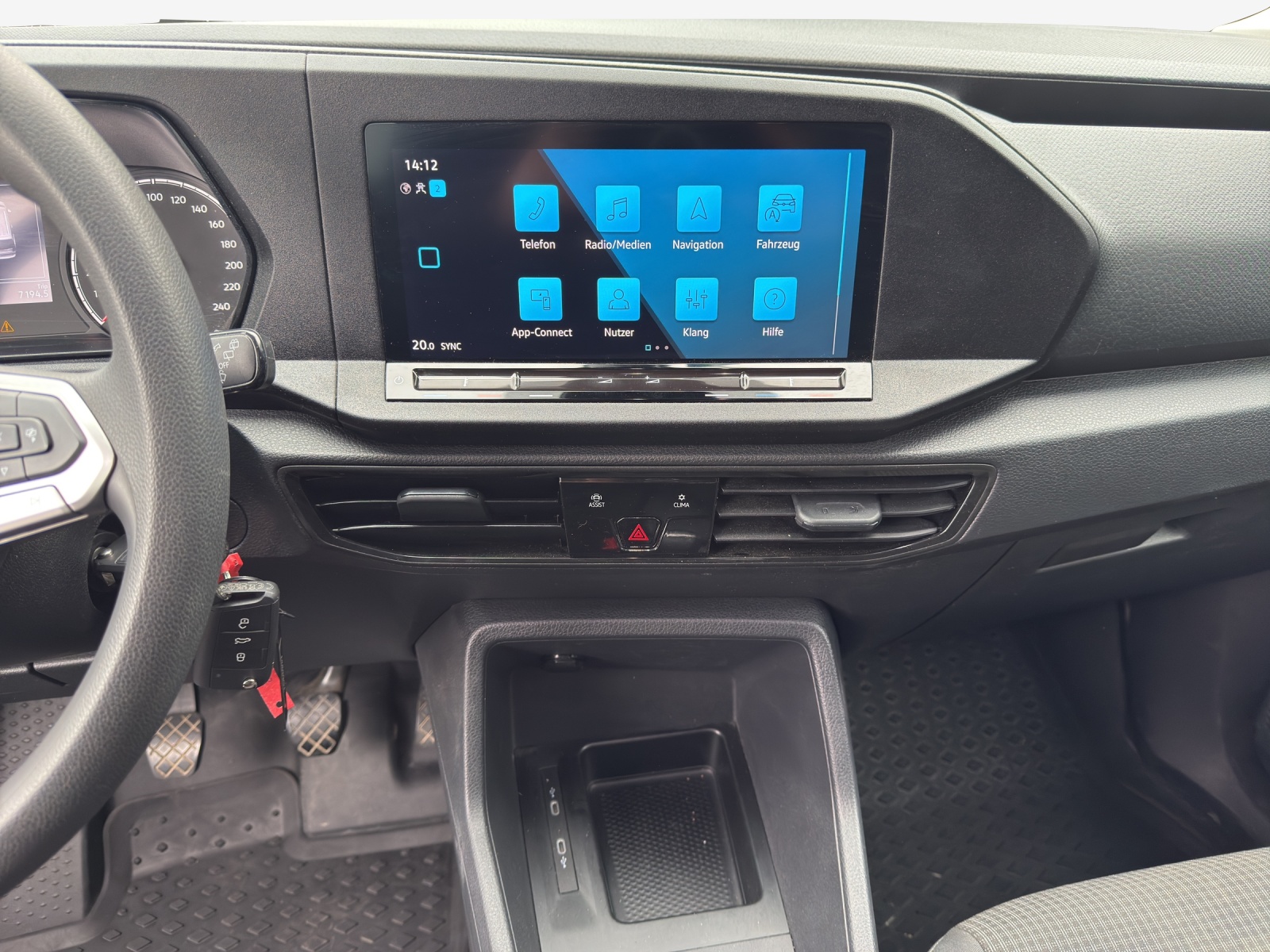 VW Caddy 2.0 TDI-image-9