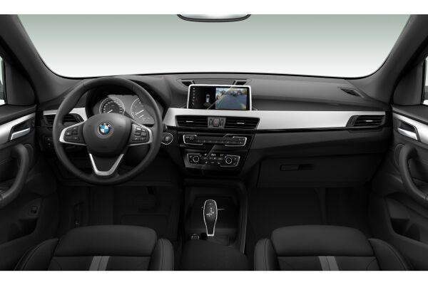 BMW X1 18d xDrive F48 (CH)-image-3