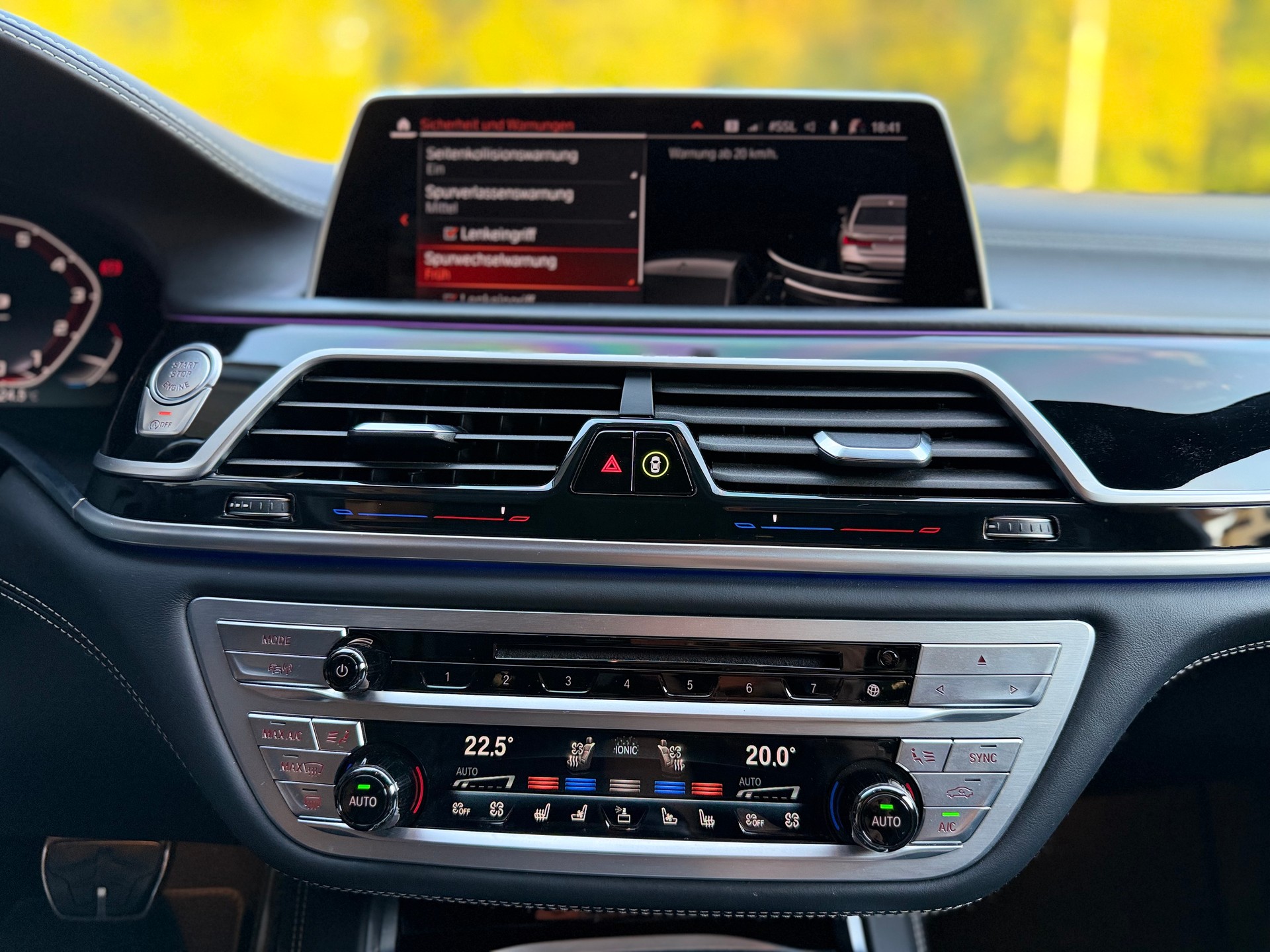 BMW 750i xDrive Steptronic-image-24
