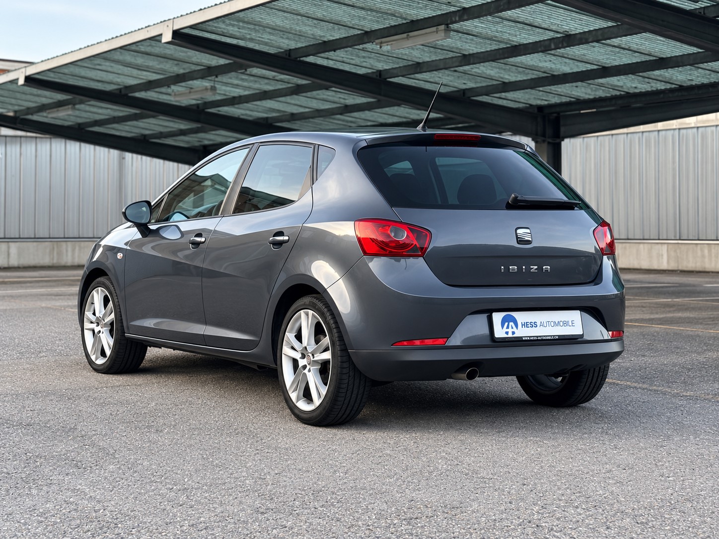 SEAT Ibiza 1.6 Style DSG-image-11