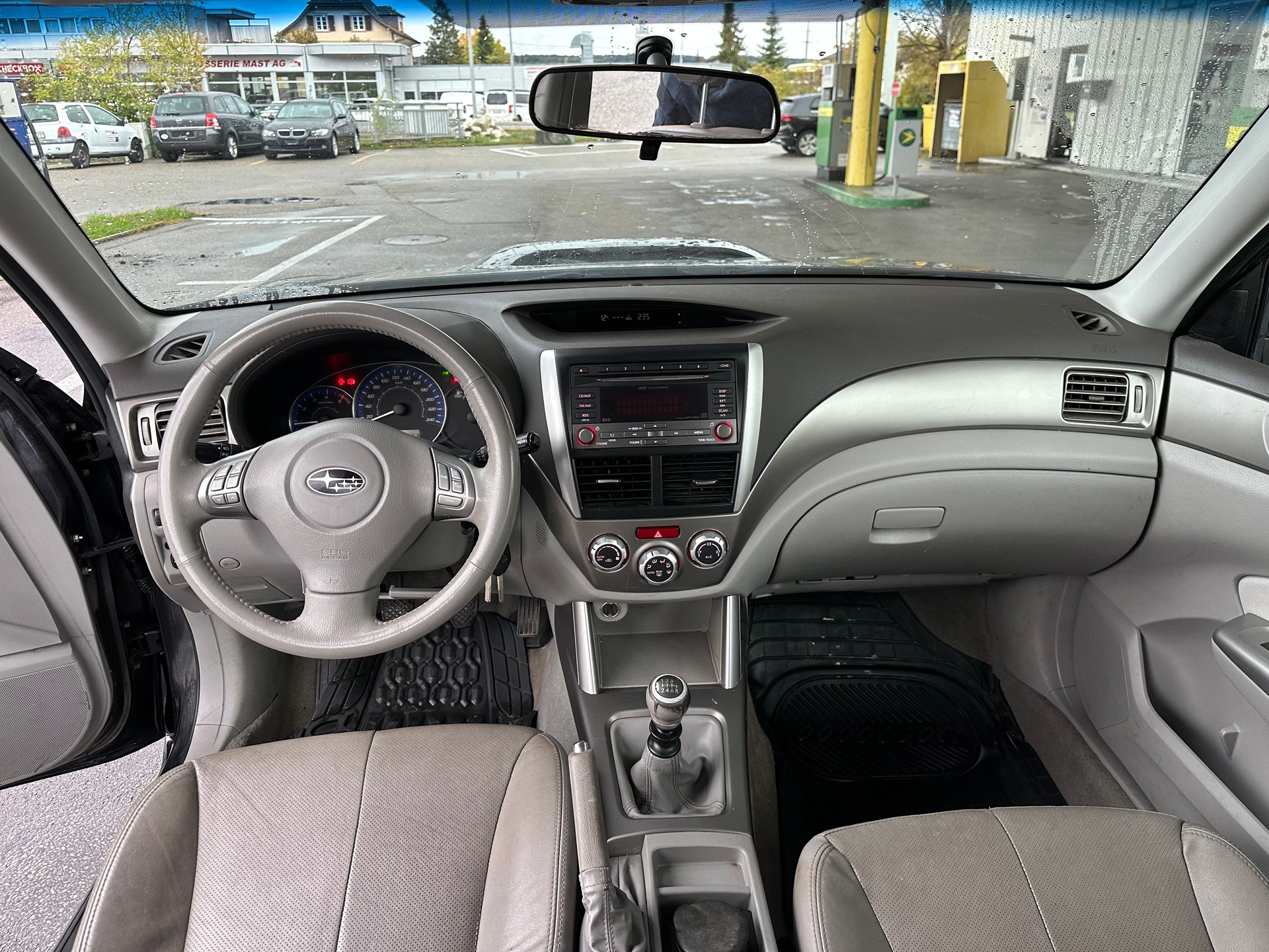 SUBARU Forester 2.0D XS Comfort-image-13