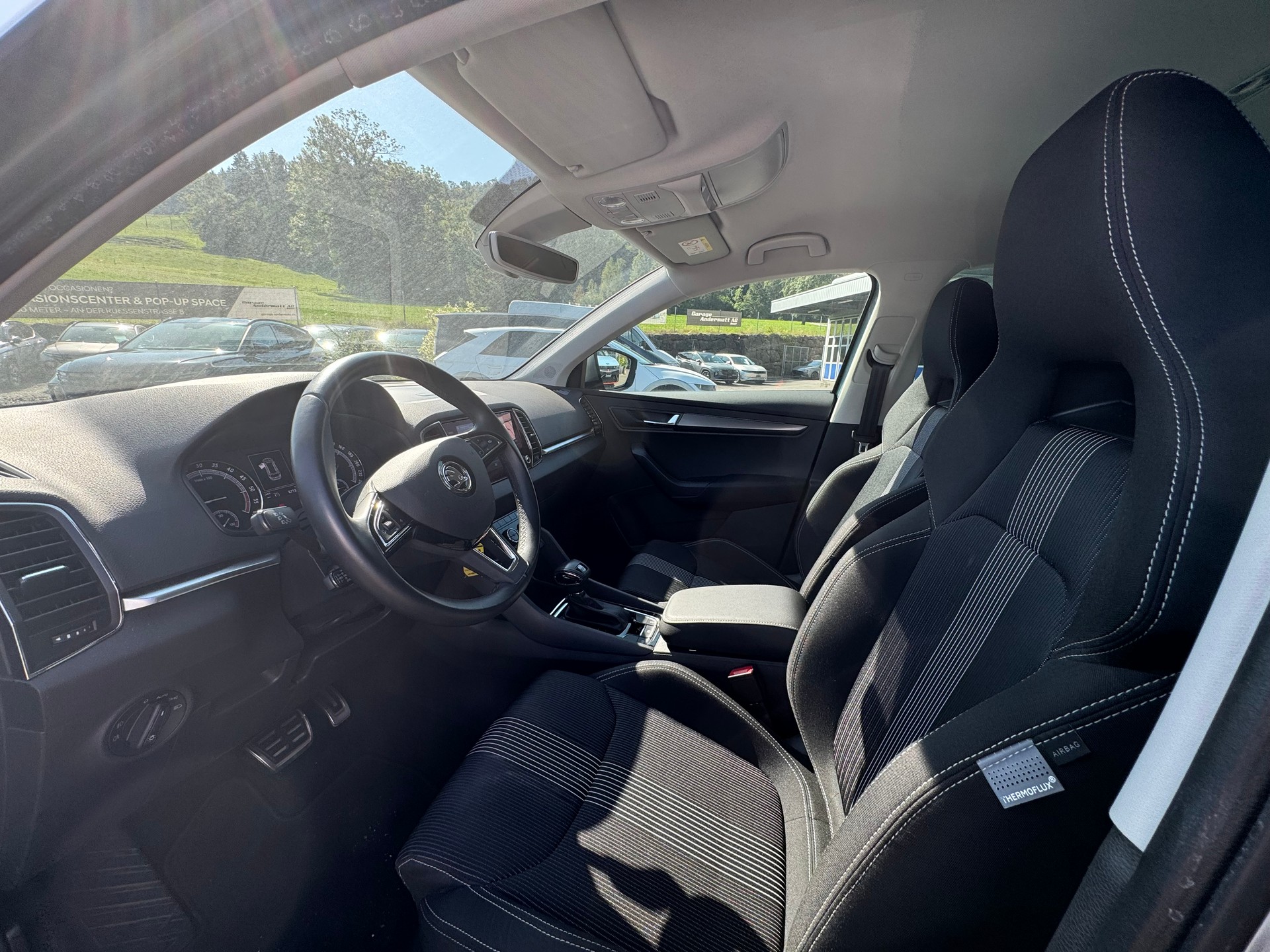 SKODA Karoq 2.0 TDI CR Ambition 4x4 DSG-image-8