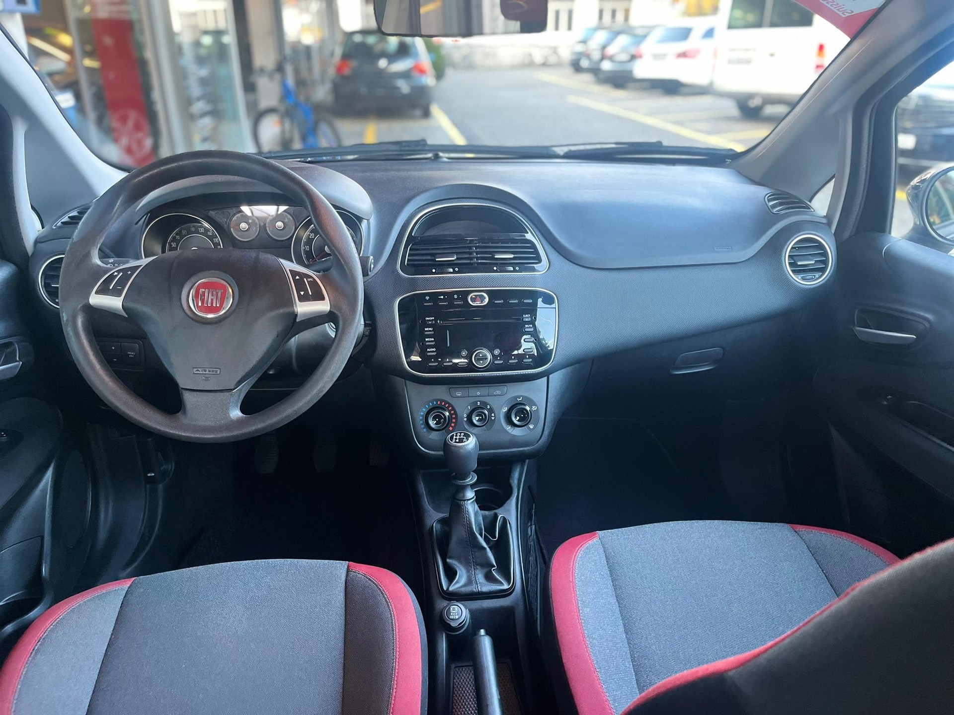 FIAT Punto 1.4 Pop Star-image-6