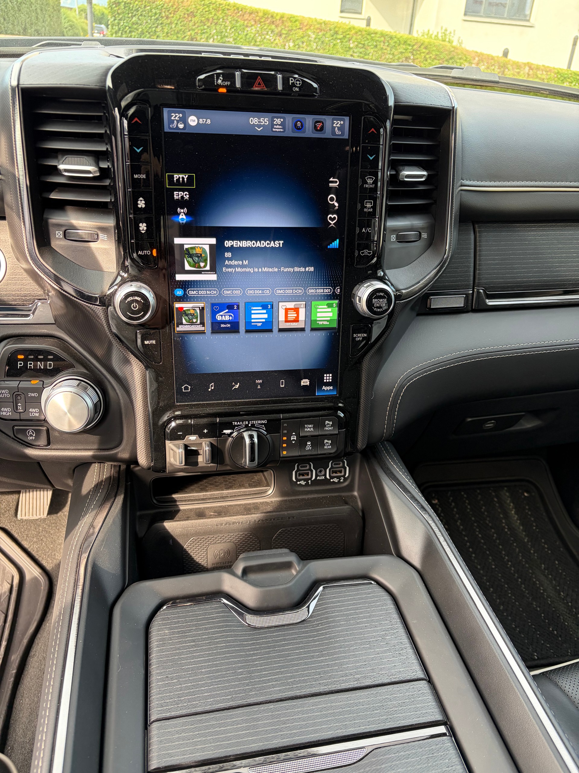DODGE Ram 1500 Limited Crew Cab 5,7 V8 Night Edition E-Torque-image-9