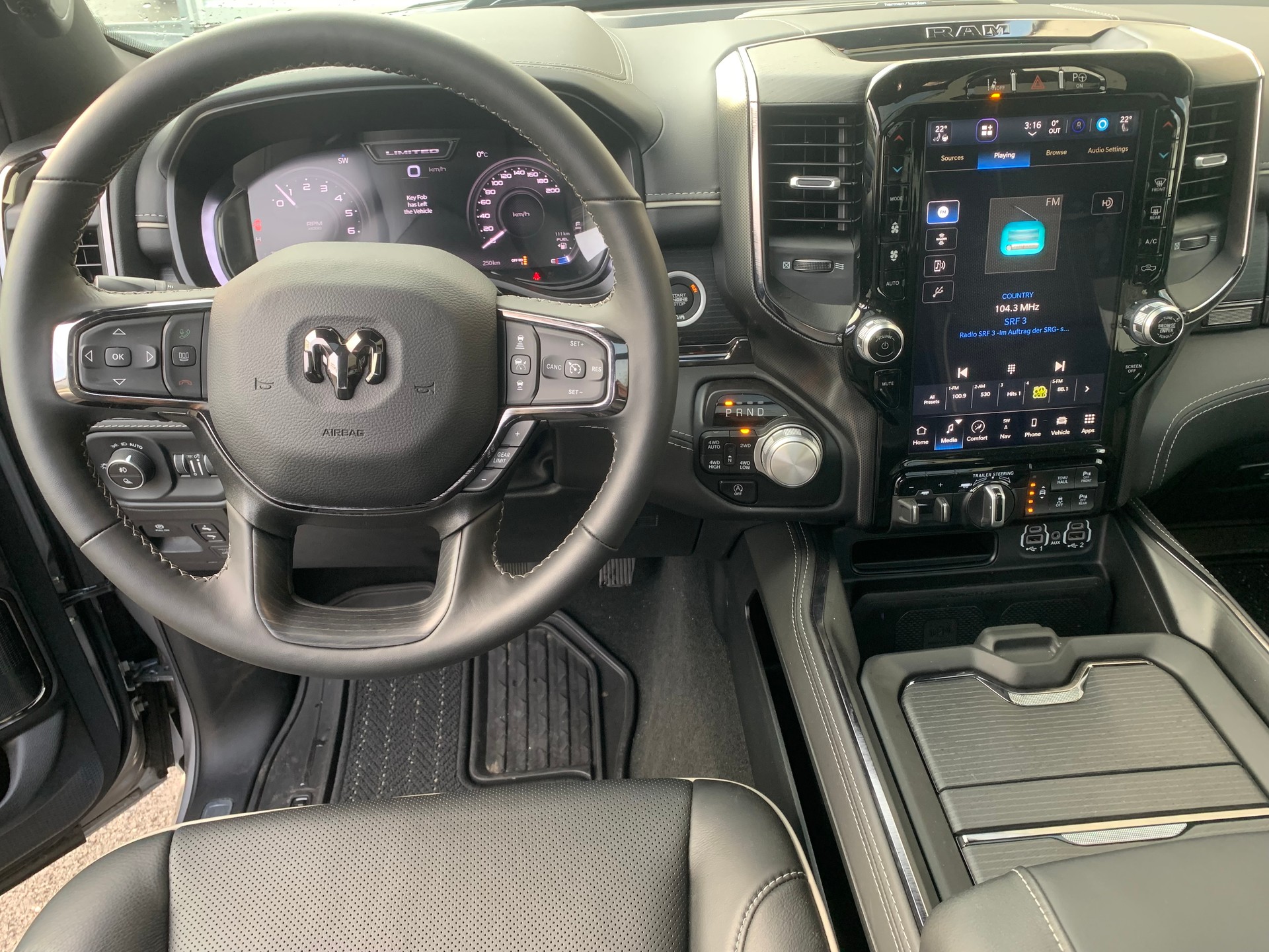 DODGE Ram 1500 Limited Crew Cab 5,7 V8 Night Edition E-Torque-image-8