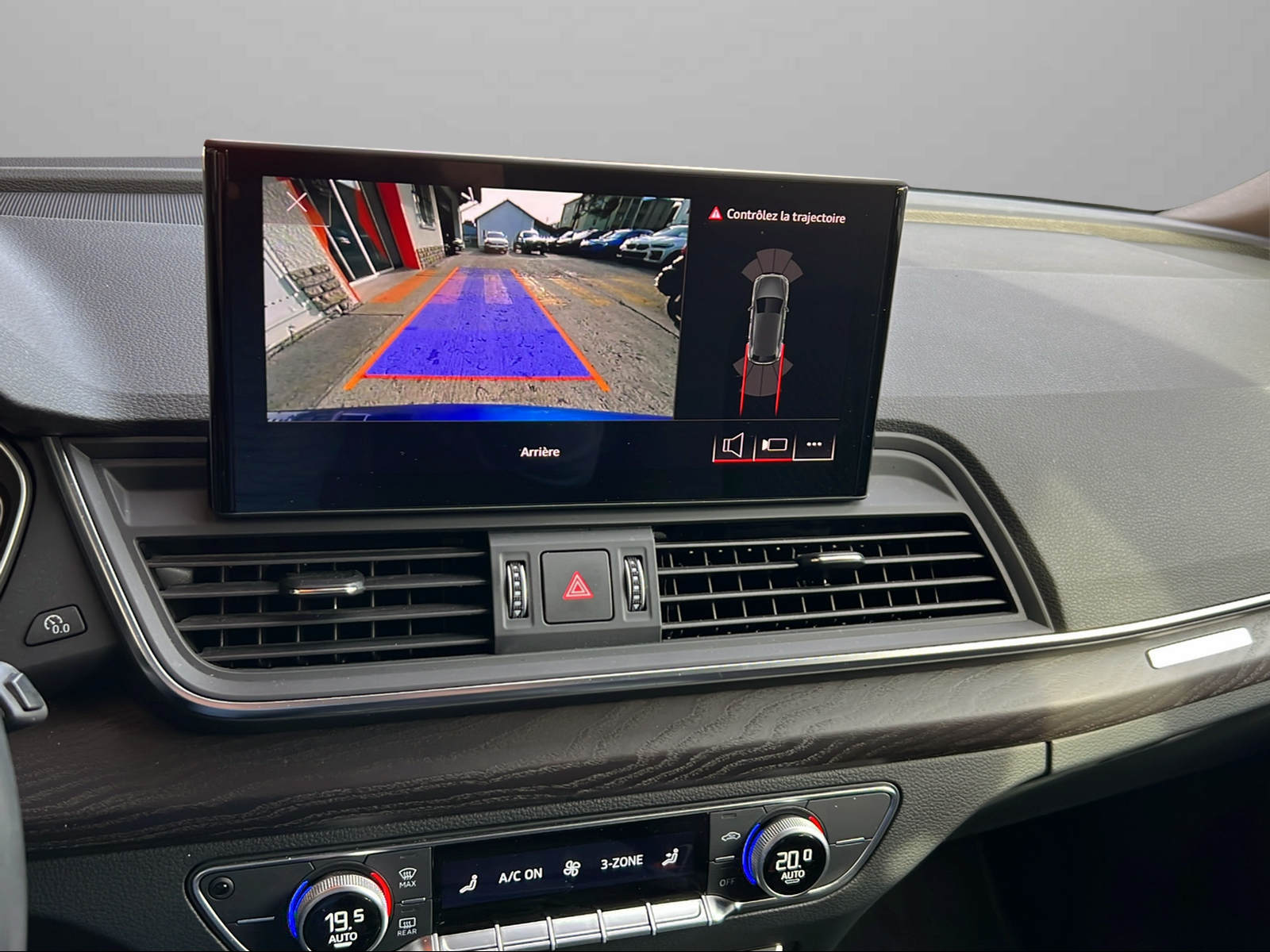 AUDI Q5 40 TDI advanced quattro S-tronic-image-10
