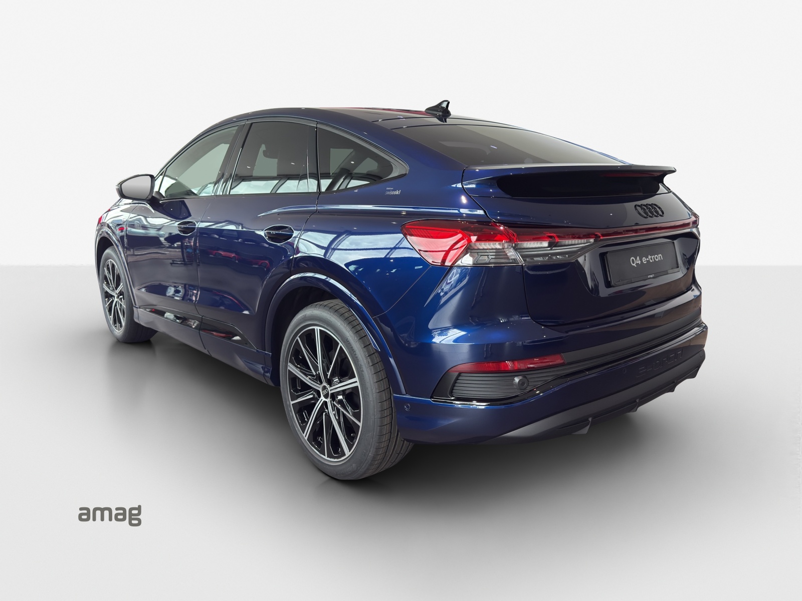 AUDI Q4 Sportback e-tron 45 Edition Swiss Ski quattro-image-1
