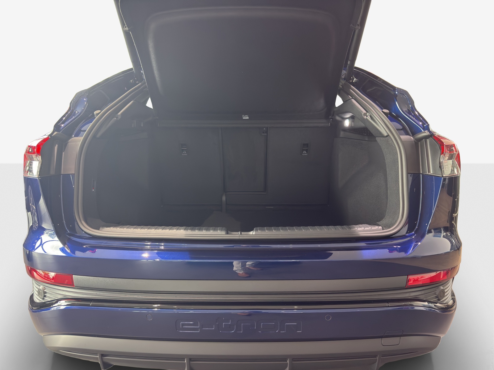 AUDI Q4 Sportback e-tron 45 Edition Swiss Ski quattro-image-3