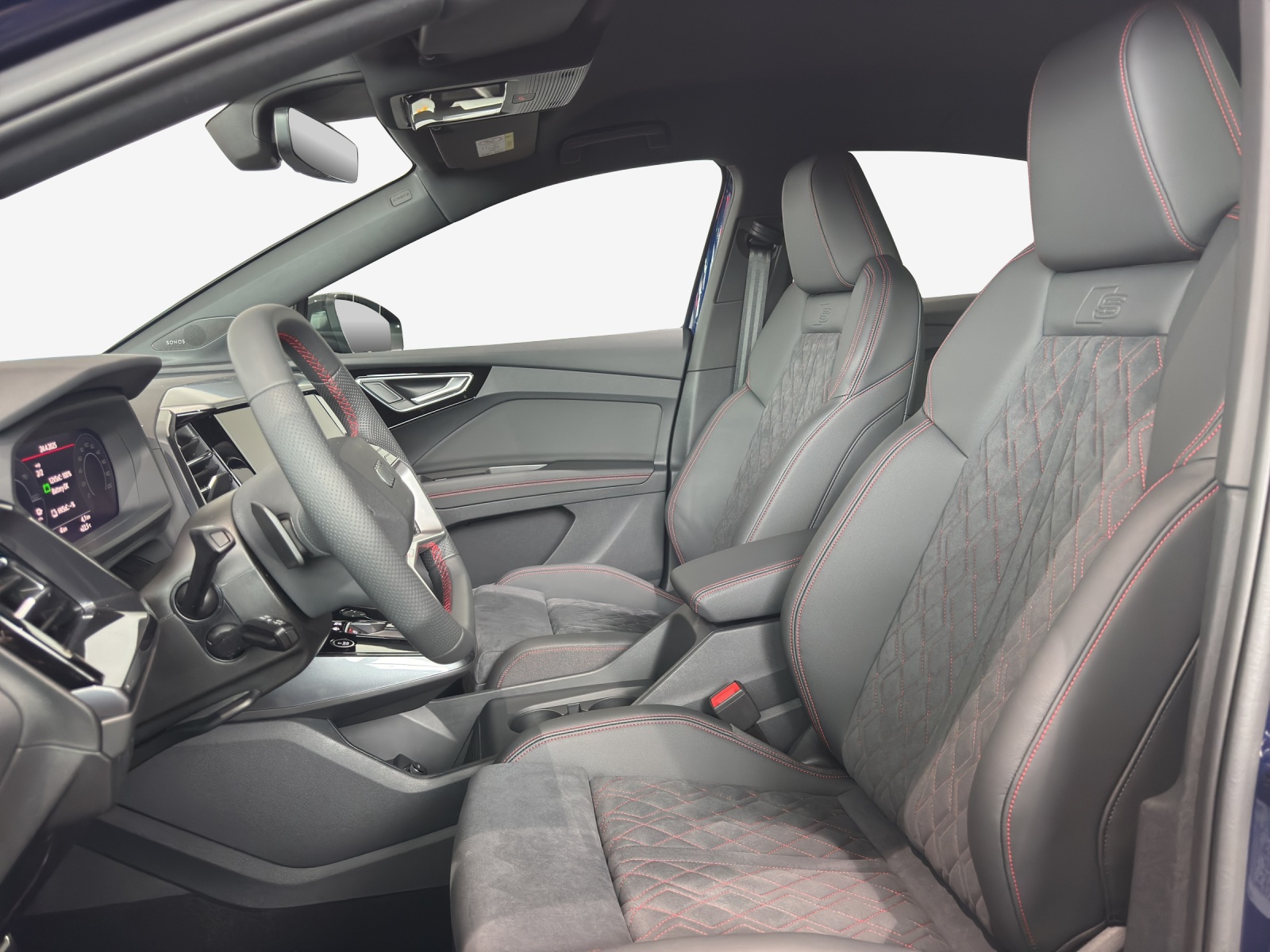AUDI Q4 Sportback e-tron 45 Edition Swiss Ski quattro-image-6