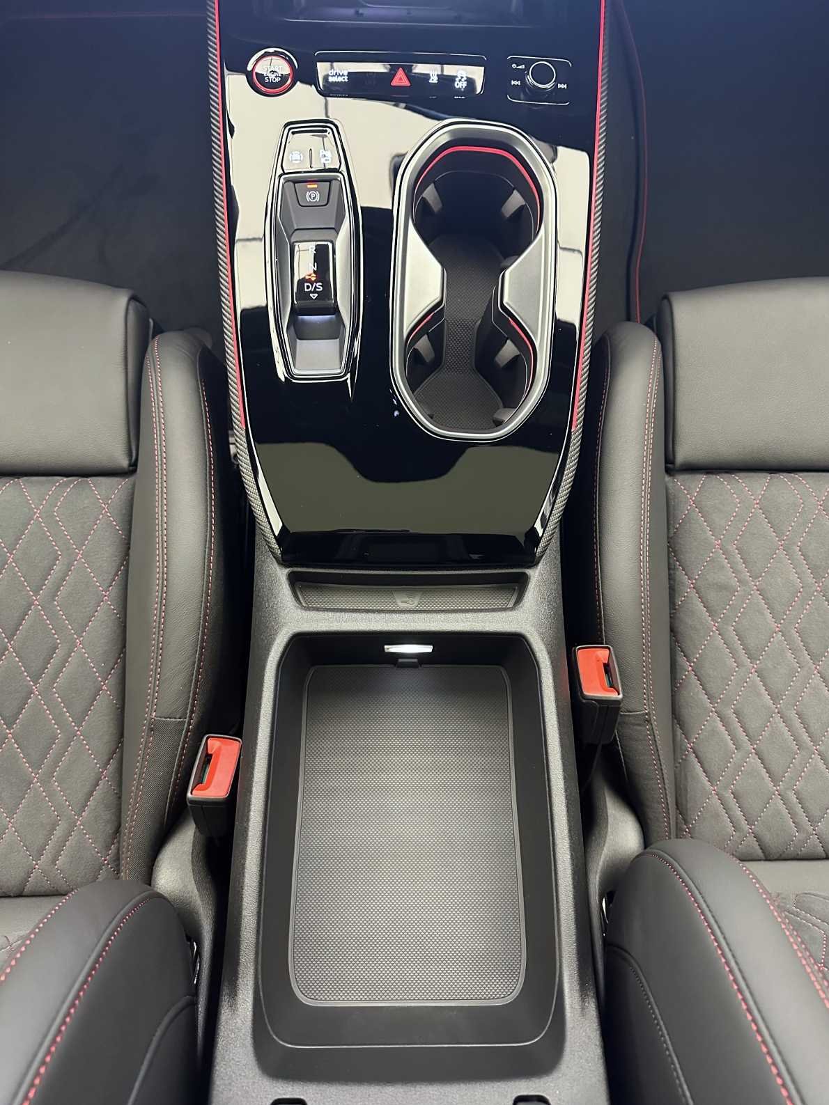 AUDI A6 Avant TFSI quattro 270 kW S tronic-image-11