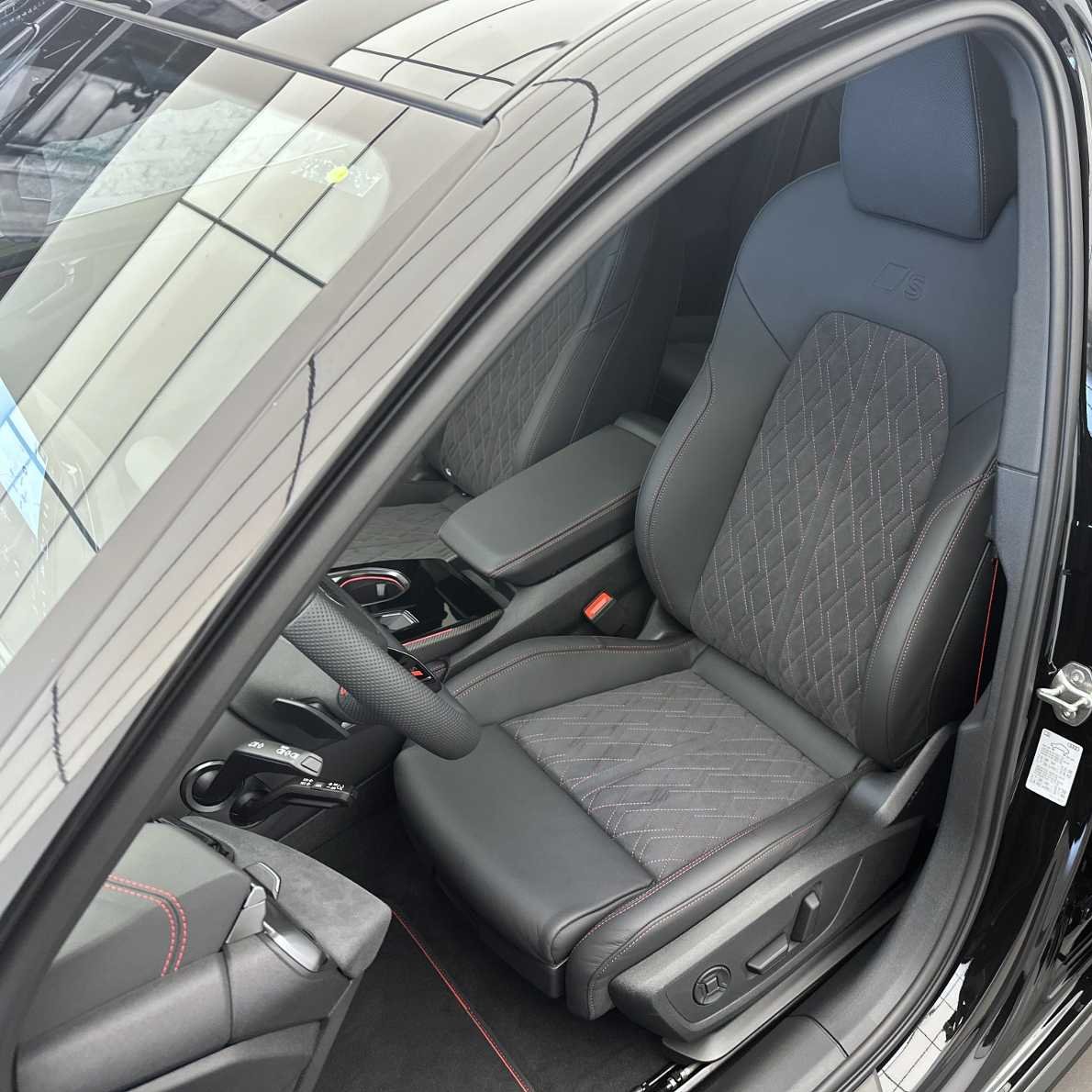 AUDI A6 Avant TFSI quattro 270 kW S tronic-image-5