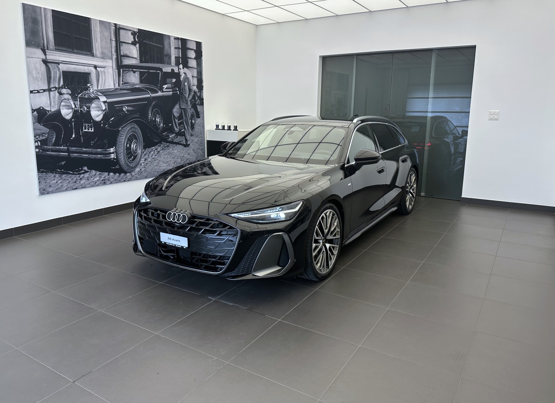AUDI A6 Avant TFSI quattro 270 kW S tronic-image-0
