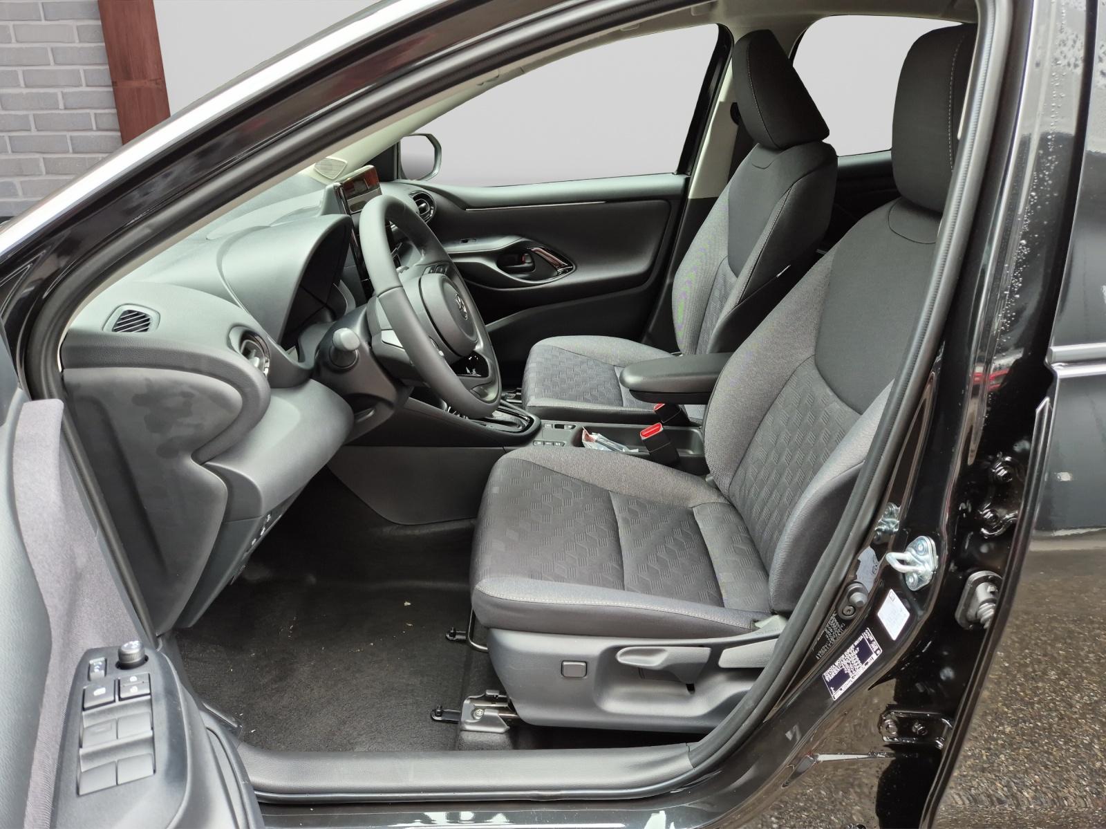 TOYOTA Yaris 1.5 VVT-i HSD Trend-image-7