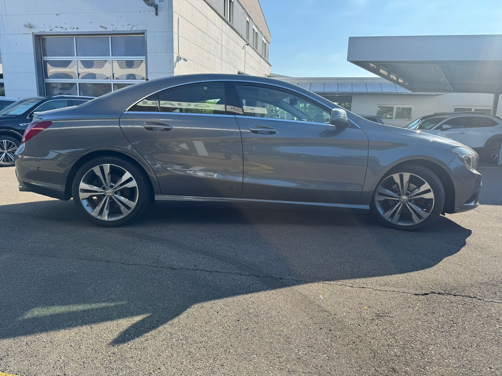 MERCEDES-BENZ CLA 200 Urban-image-3