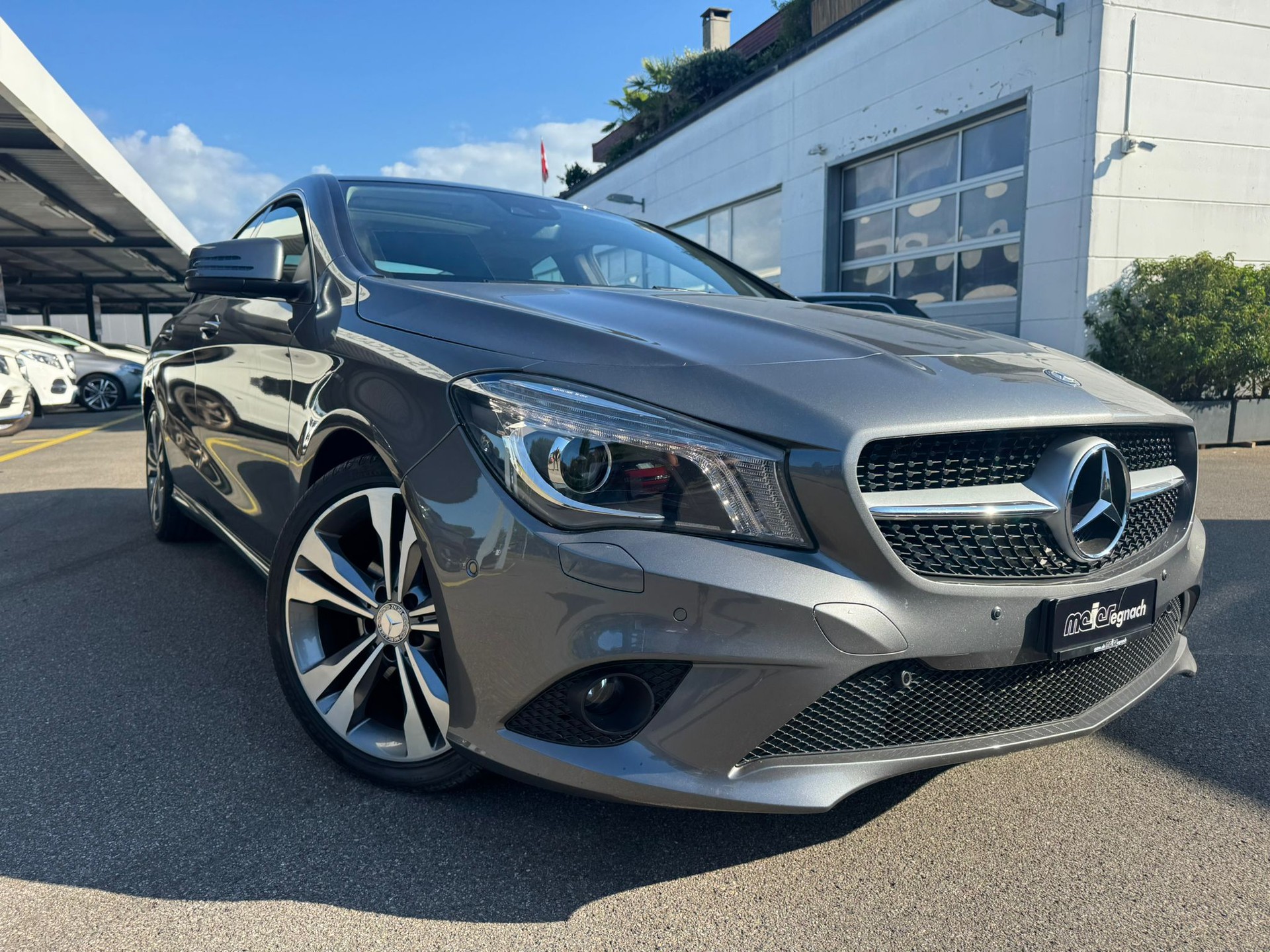 MERCEDES-BENZ CLA 200 Urban-image-1