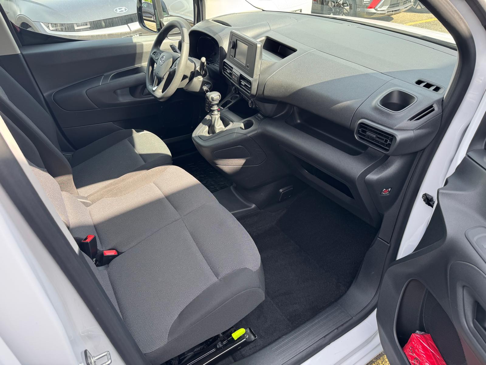 OPEL Combo 1.2 Cargo Blitz-image-3