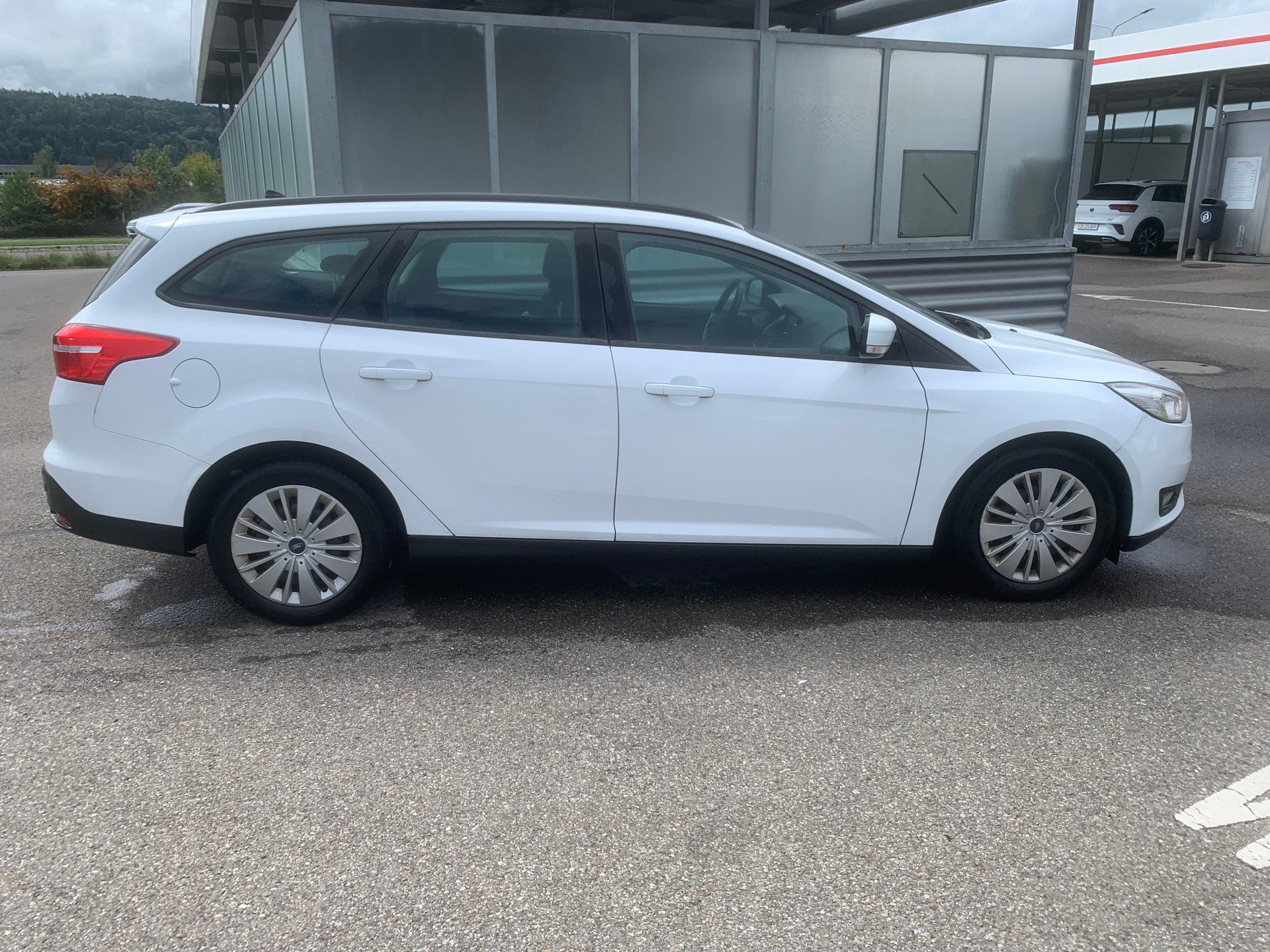 FORD Focus 1.0 SCTi Business-image-4