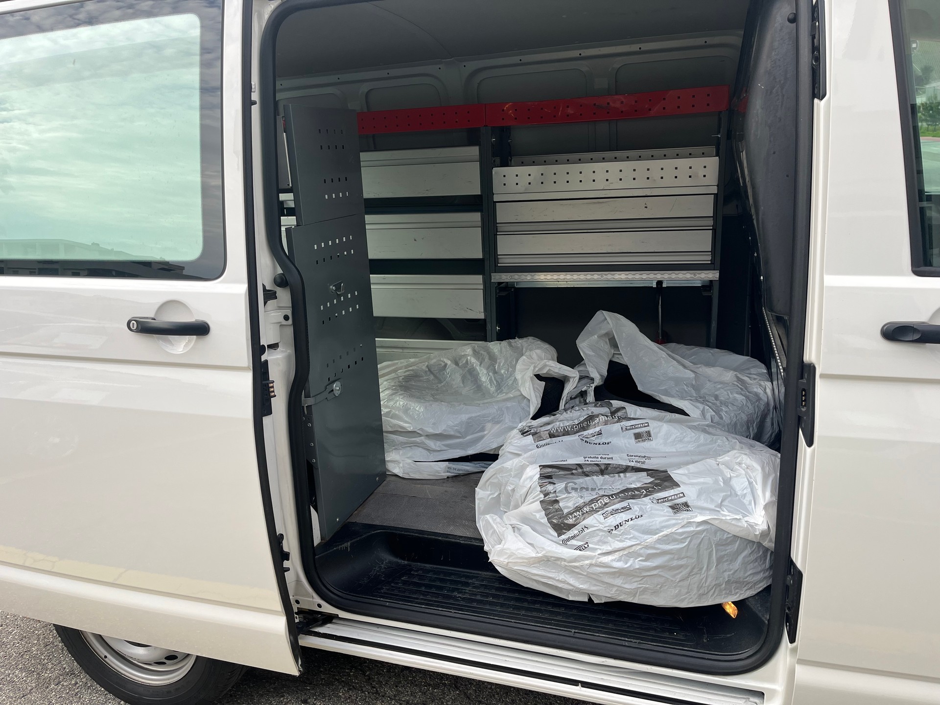 VW T6 2.0 TDI 4Motion DSG-image-18