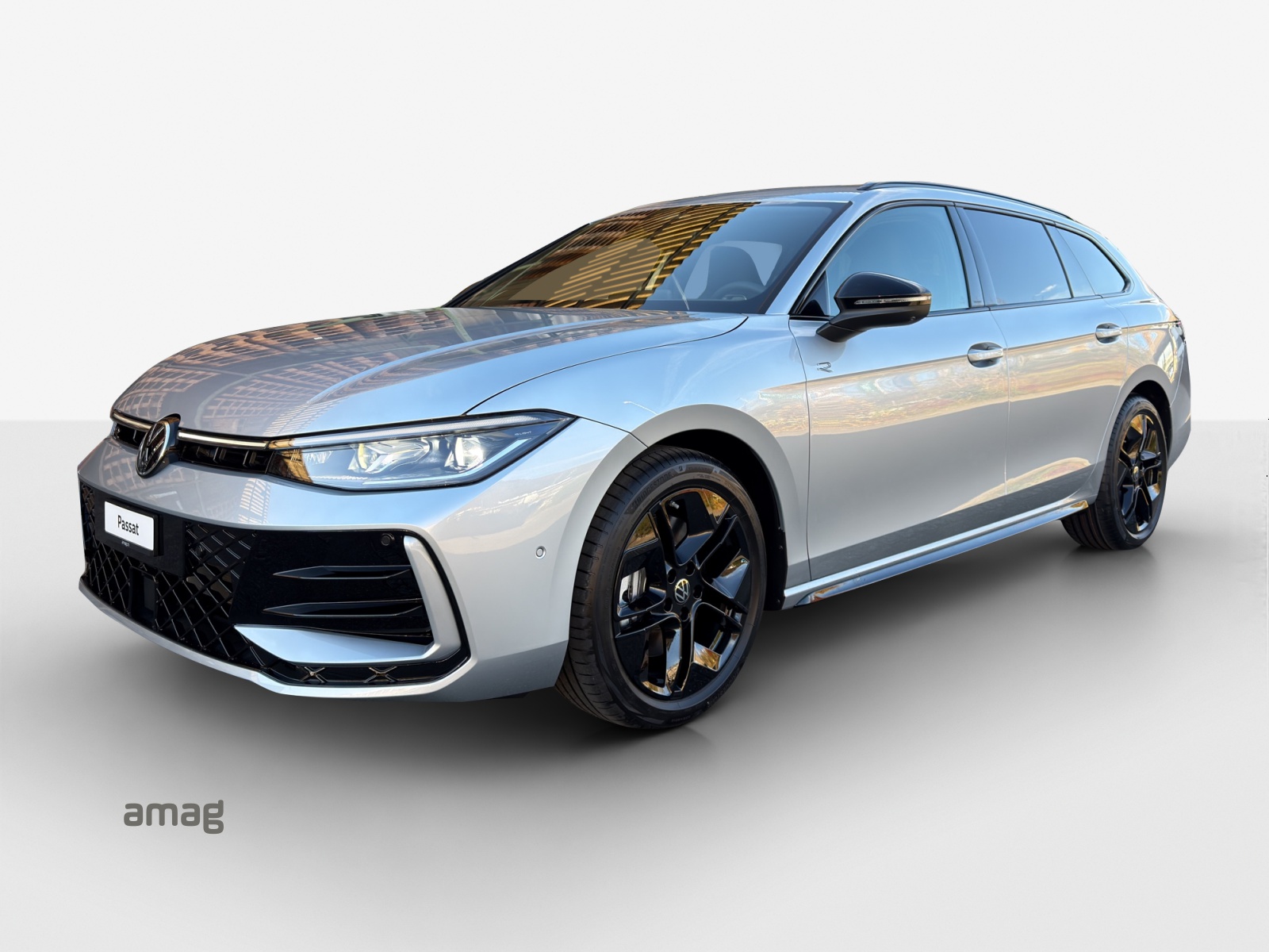 VW Passat Variant 2.0 TDI evo R-Line 4 Motion DSG-image-0