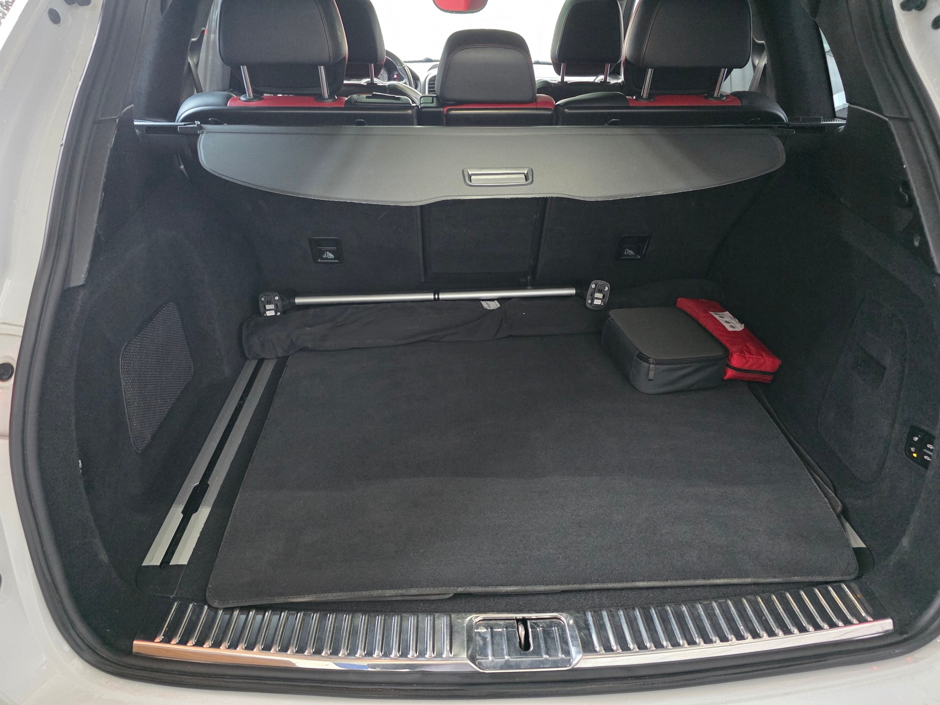 PORSCHE Cayenne Turbo S-image-22