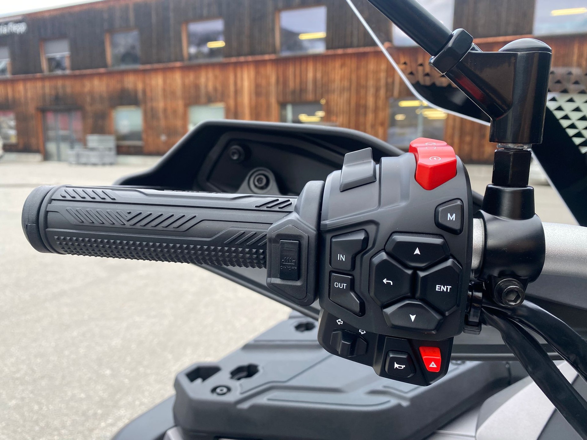 CF MOTO CFORCE 850 Touring Premium Winter-image-10