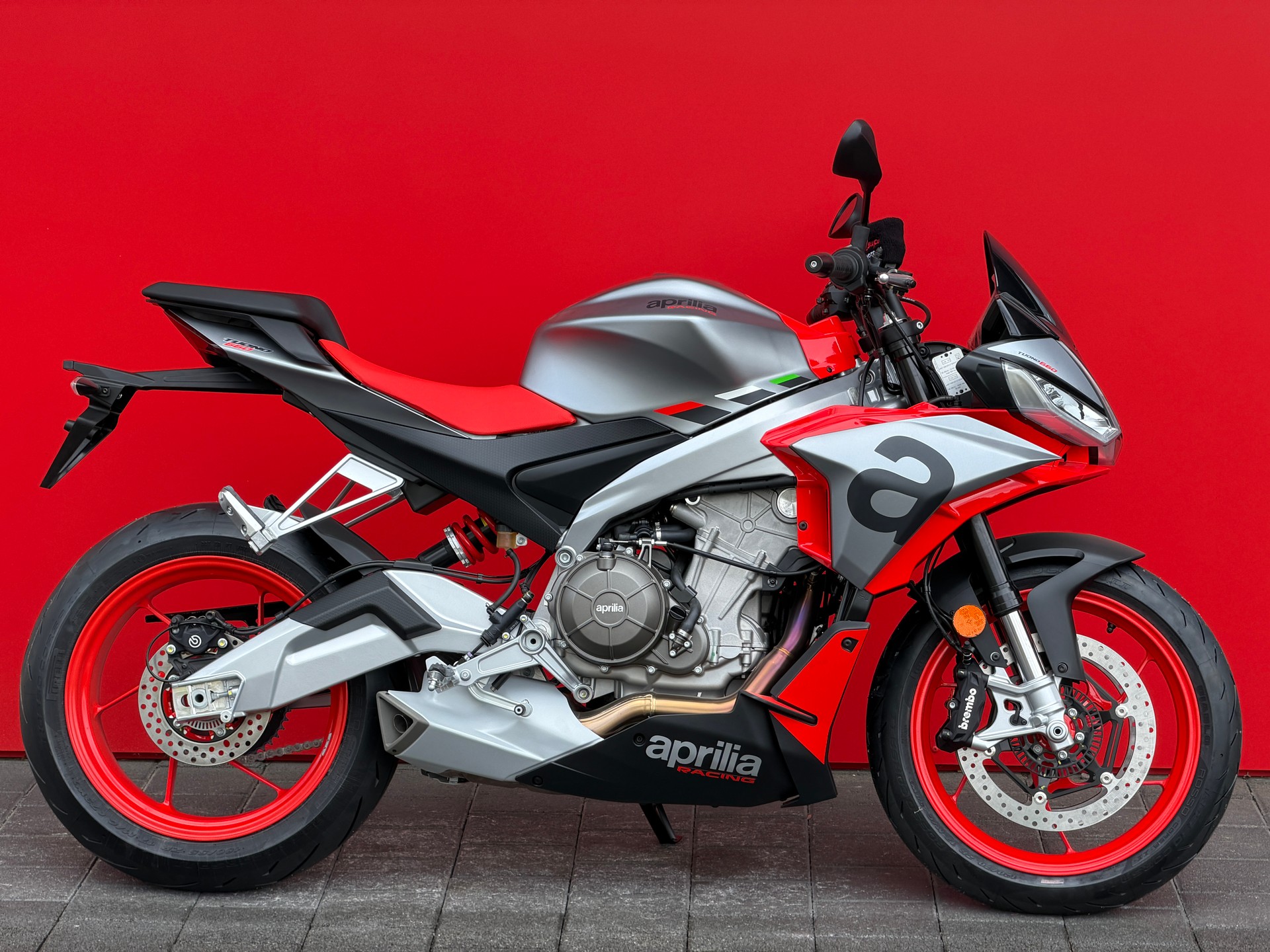 APRILIA Tuono 660
