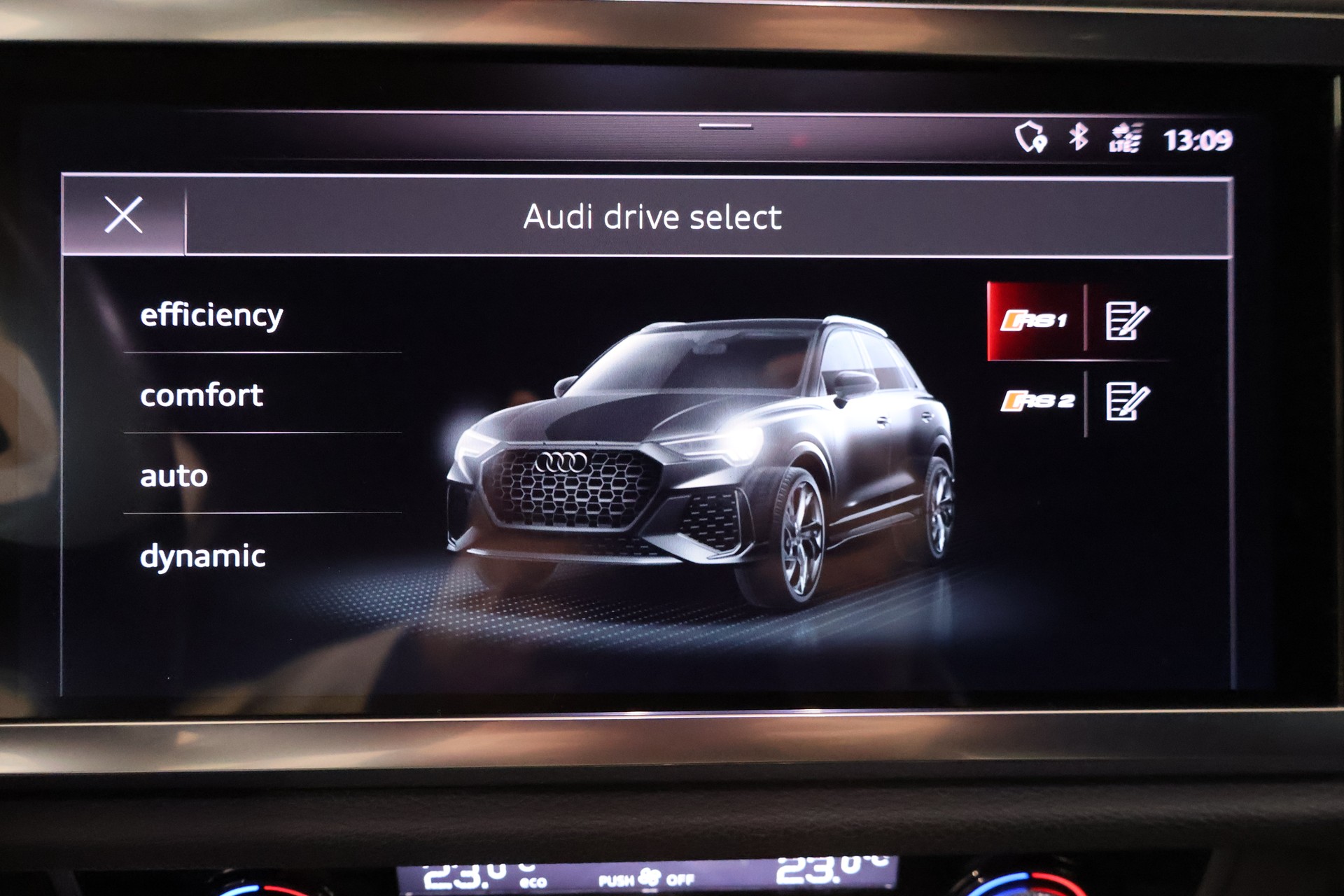 AUDI RS Q3 2.5 TFSI quattro S tronic-image-28