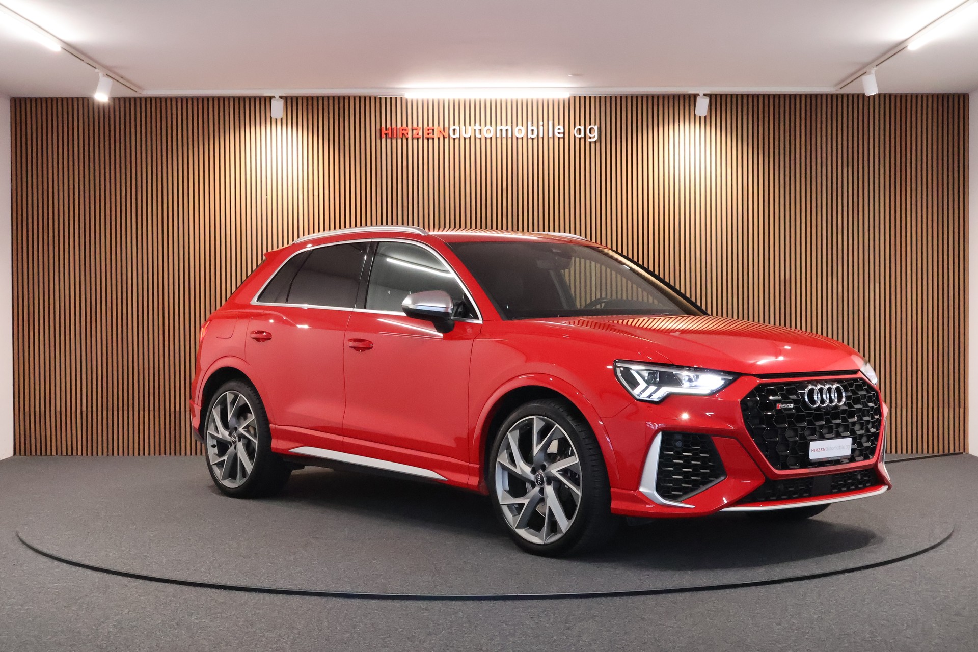 AUDI RS Q3 2.5 TFSI quattro S tronic-image-6
