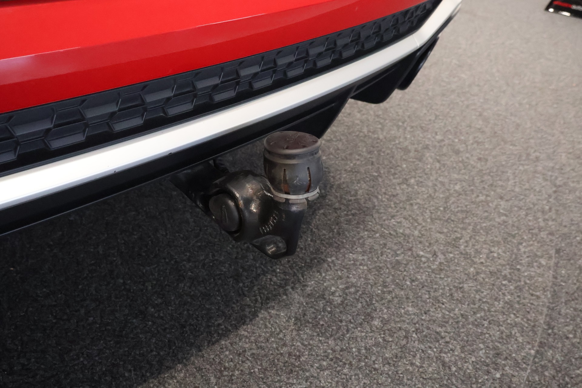 AUDI RS Q3 2.5 TFSI quattro S tronic-image-14