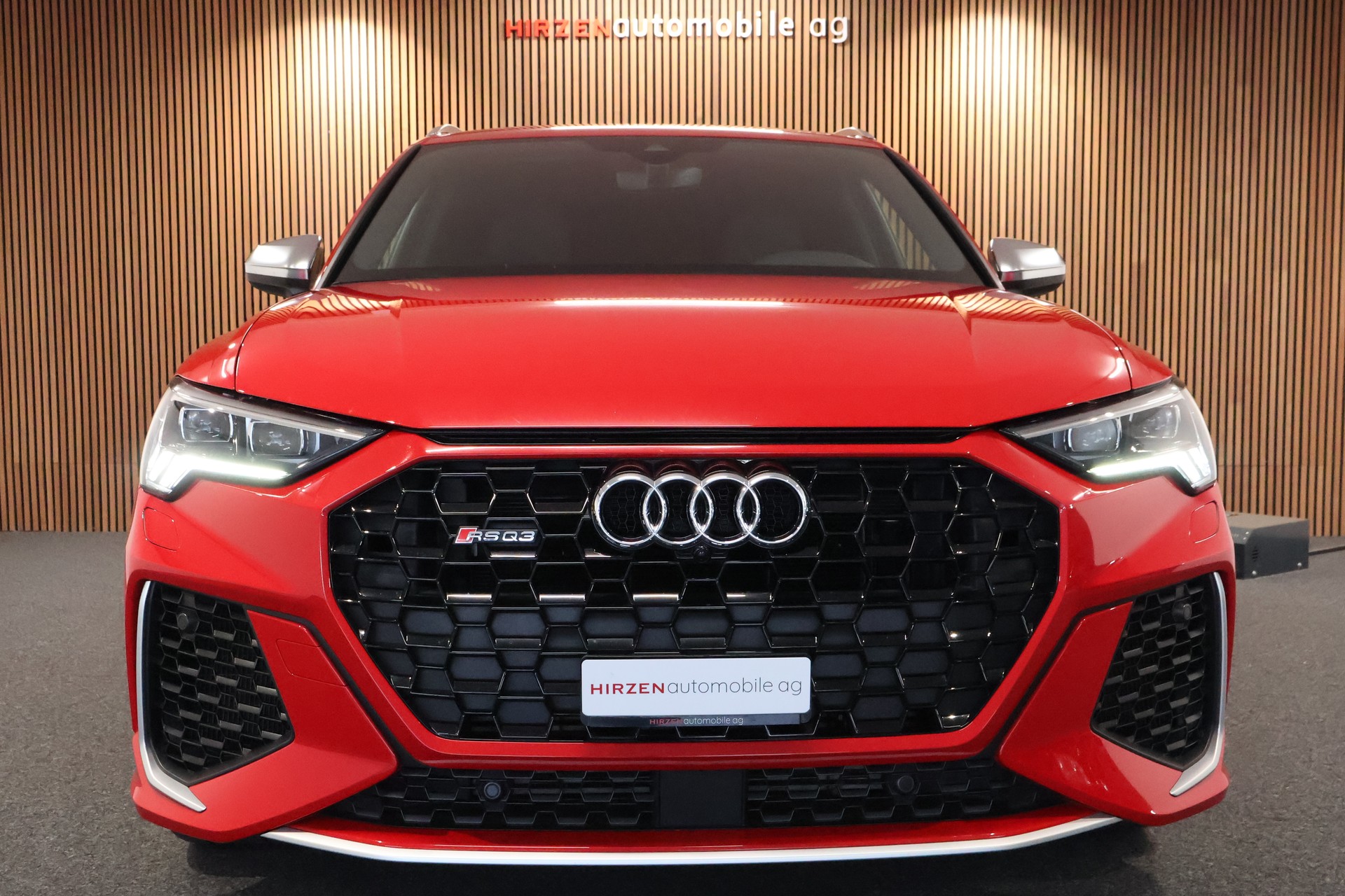 AUDI RS Q3 2.5 TFSI quattro S tronic-image-31